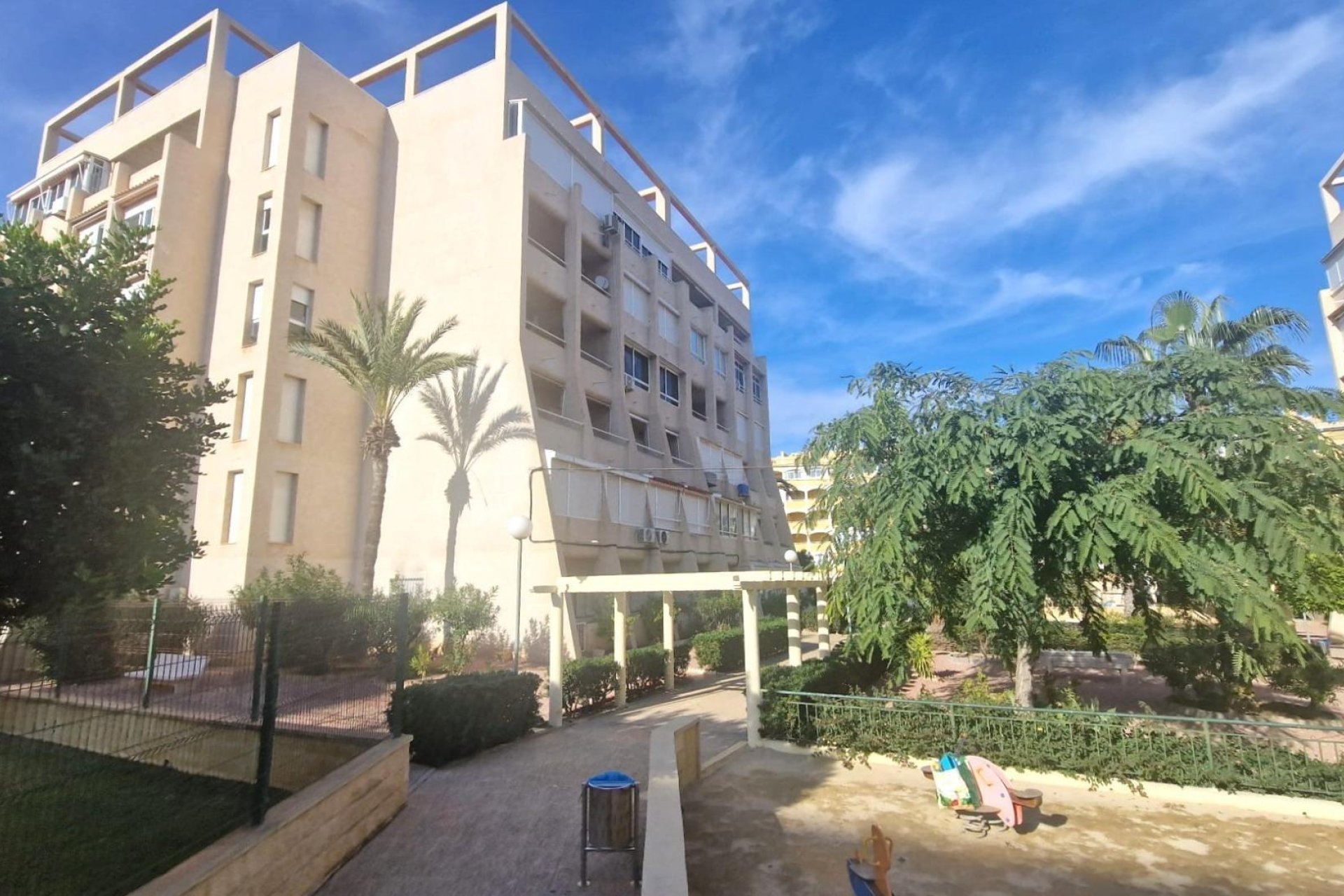 Segunda mano - Apartamento -
Torrevieja - Aguas Nuevas