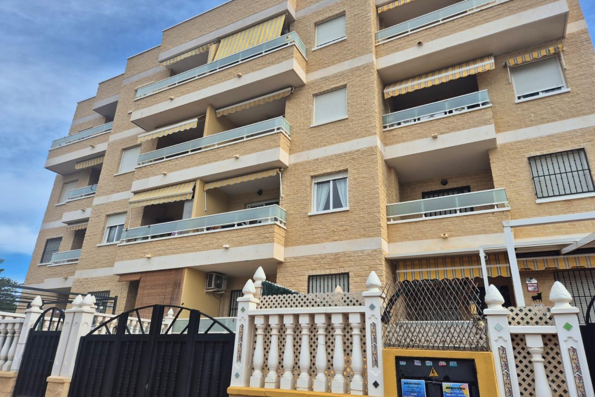 Segunda mano - Apartamento -
Torrevieja - Aguas Nuevas