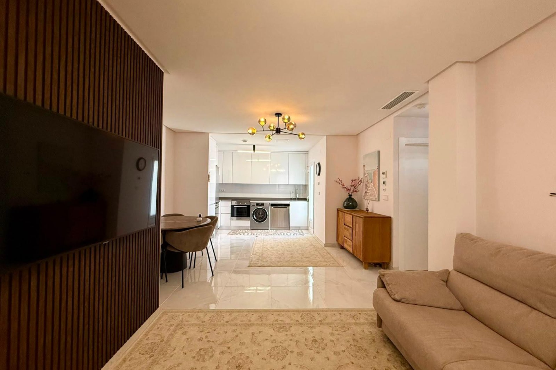 Segunda mano - Apartamento -
Torrevieja - Aguas Nuevas