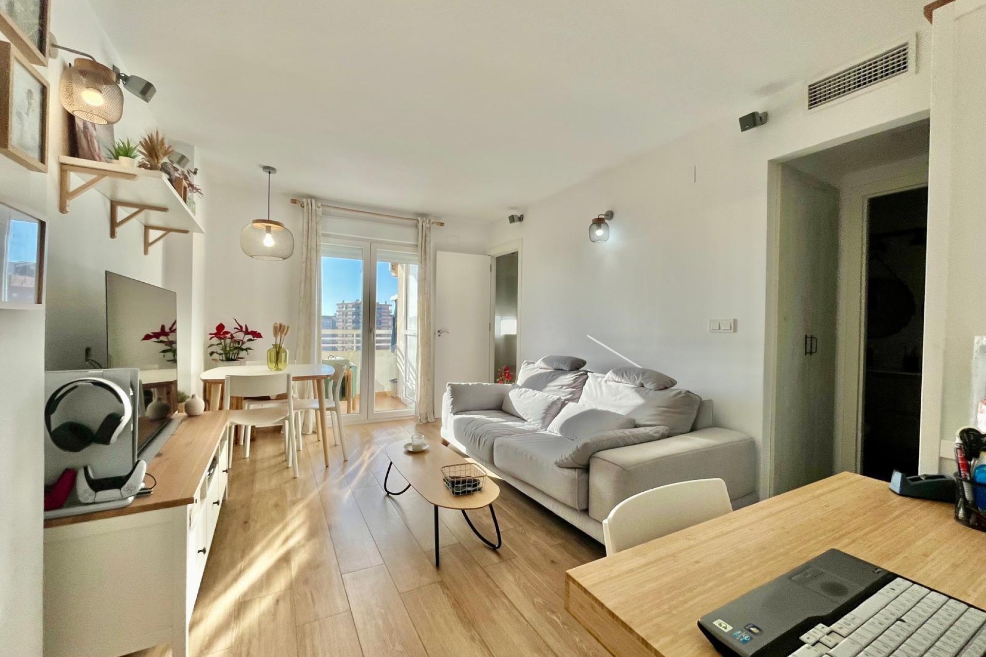 Segunda mano - Apartamento -
Torrevieja - Calas Blanca