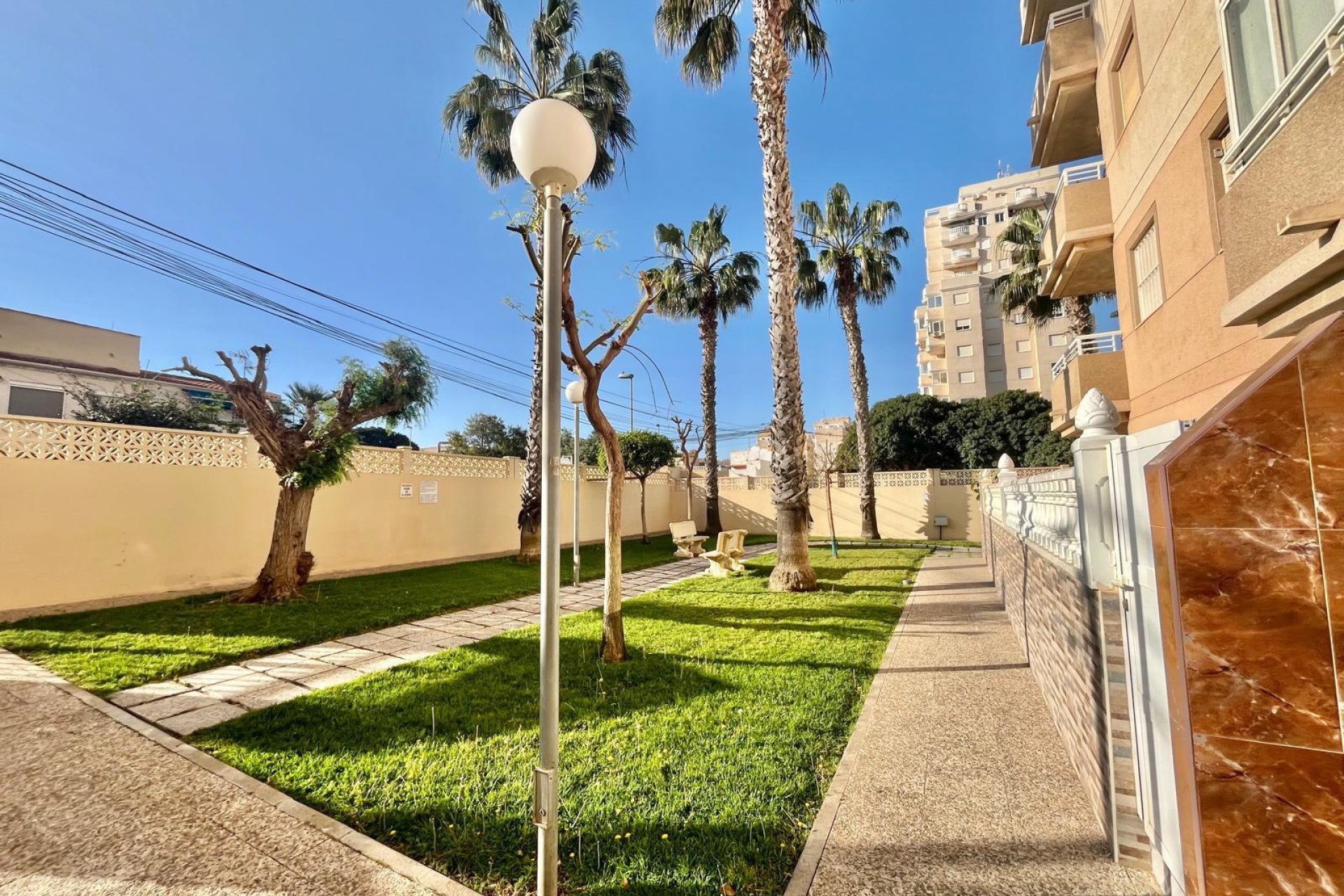 Segunda mano - Apartamento -
Torrevieja - Calas Blanca