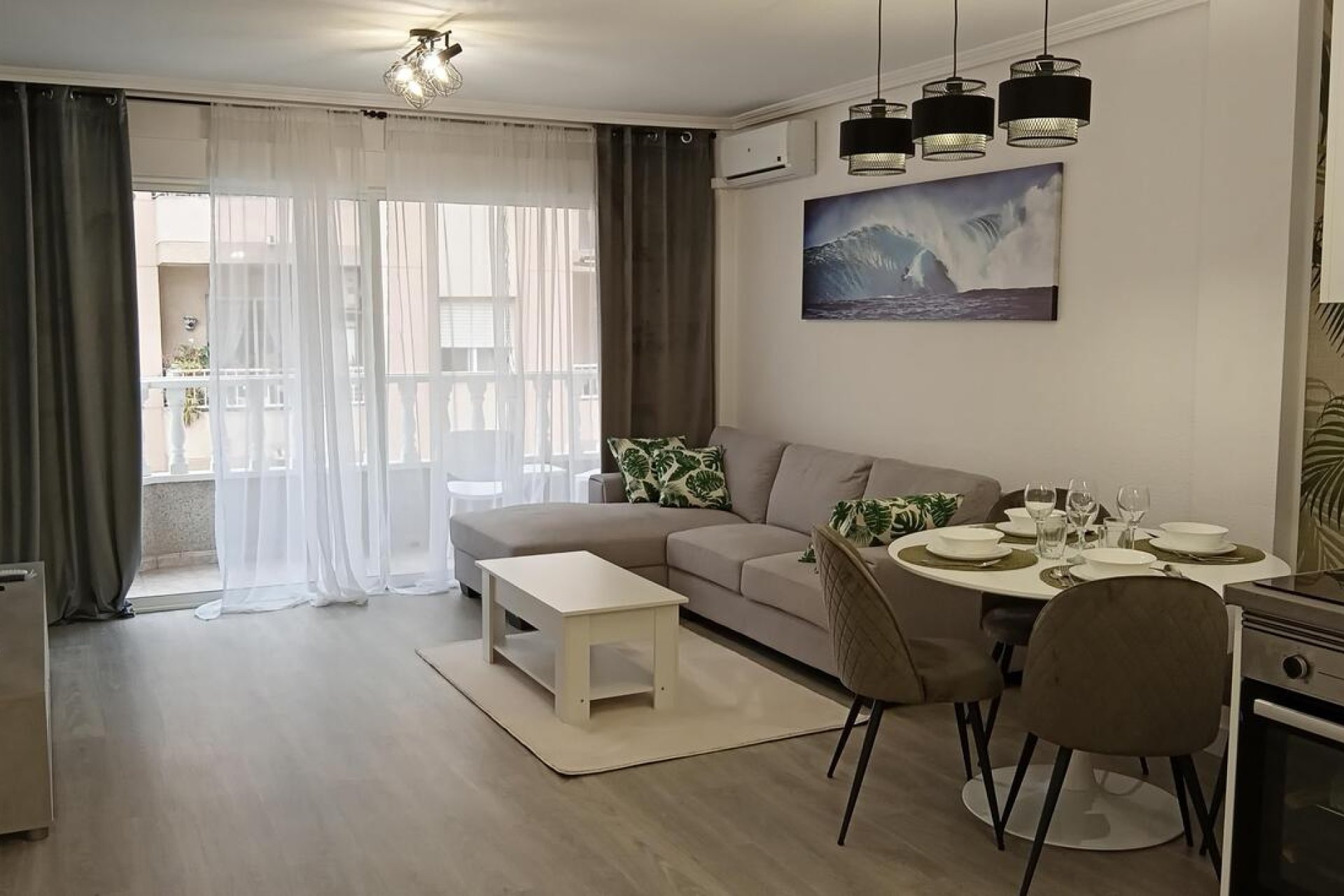 Segunda mano - Apartamento -
Torrevieja - CENTRE