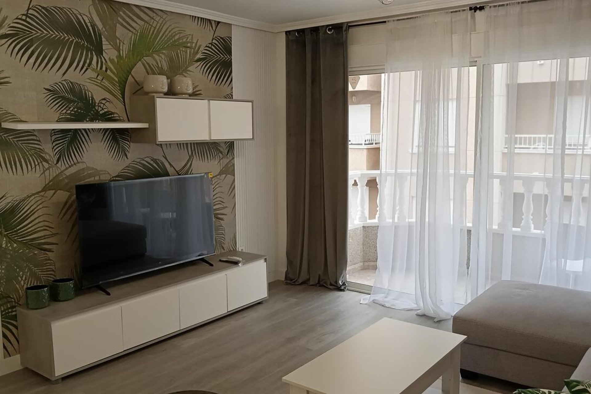 Segunda mano - Apartamento -
Torrevieja - CENTRE