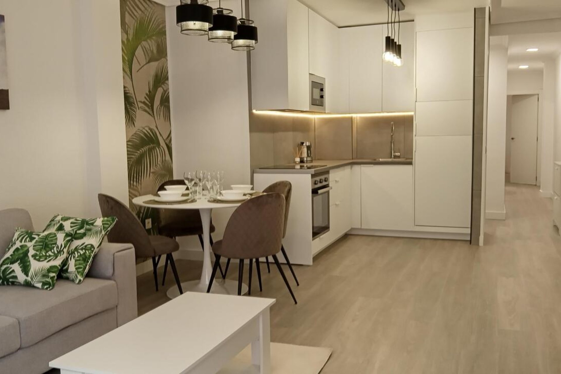 Segunda mano - Apartamento -
Torrevieja - CENTRE