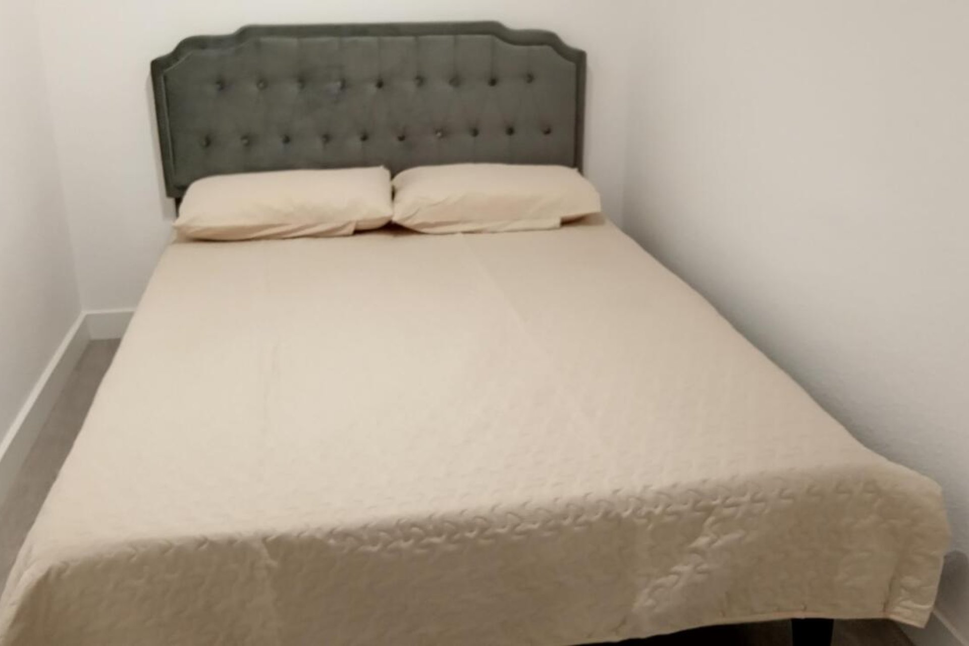Segunda mano - Apartamento -
Torrevieja - CENTRE