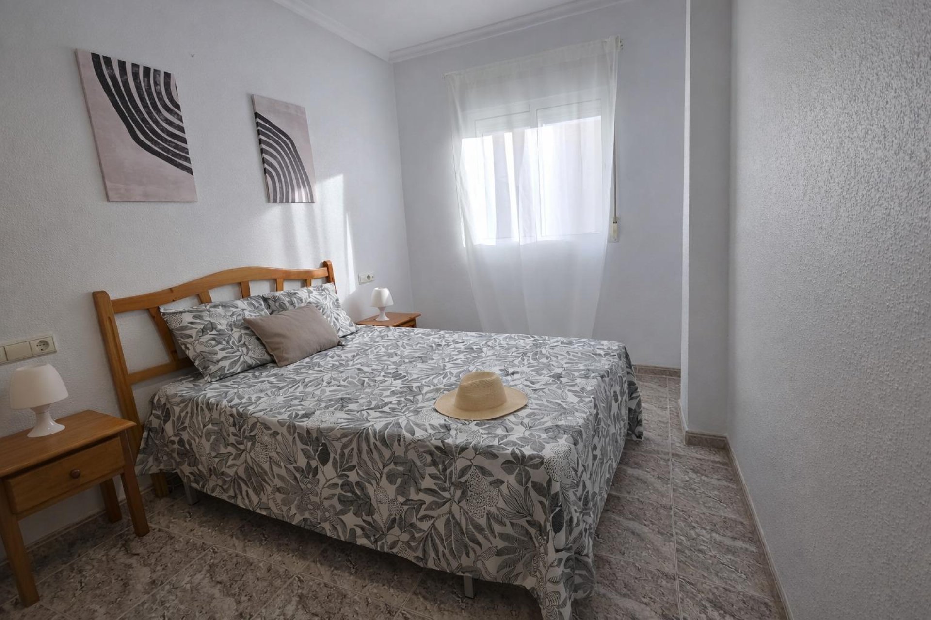 Segunda mano - Apartamento -
Torrevieja - Centro - Muelle Pesquero
