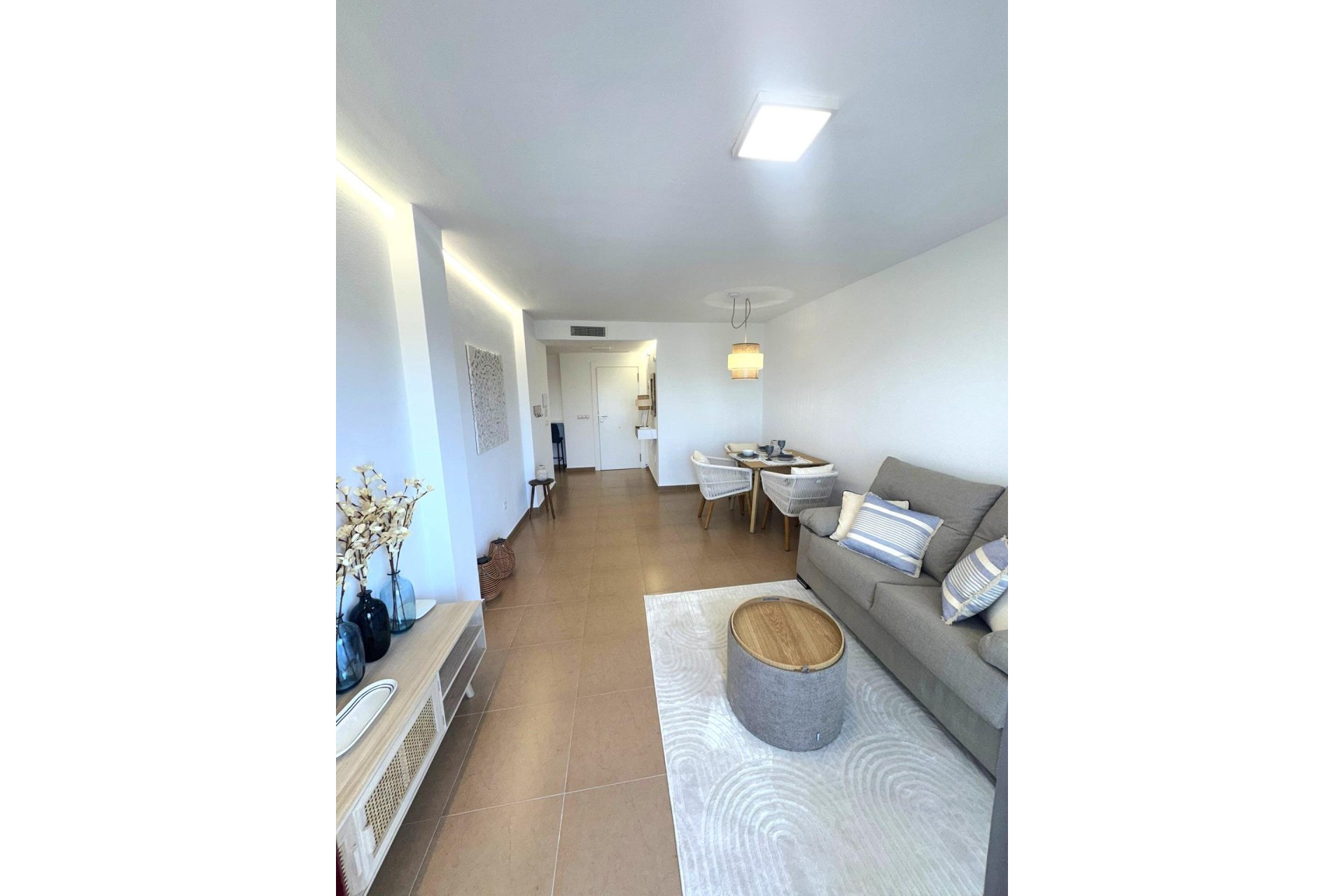 Segunda mano - Apartamento -
Torrevieja - Centro - Muelle Pesquero