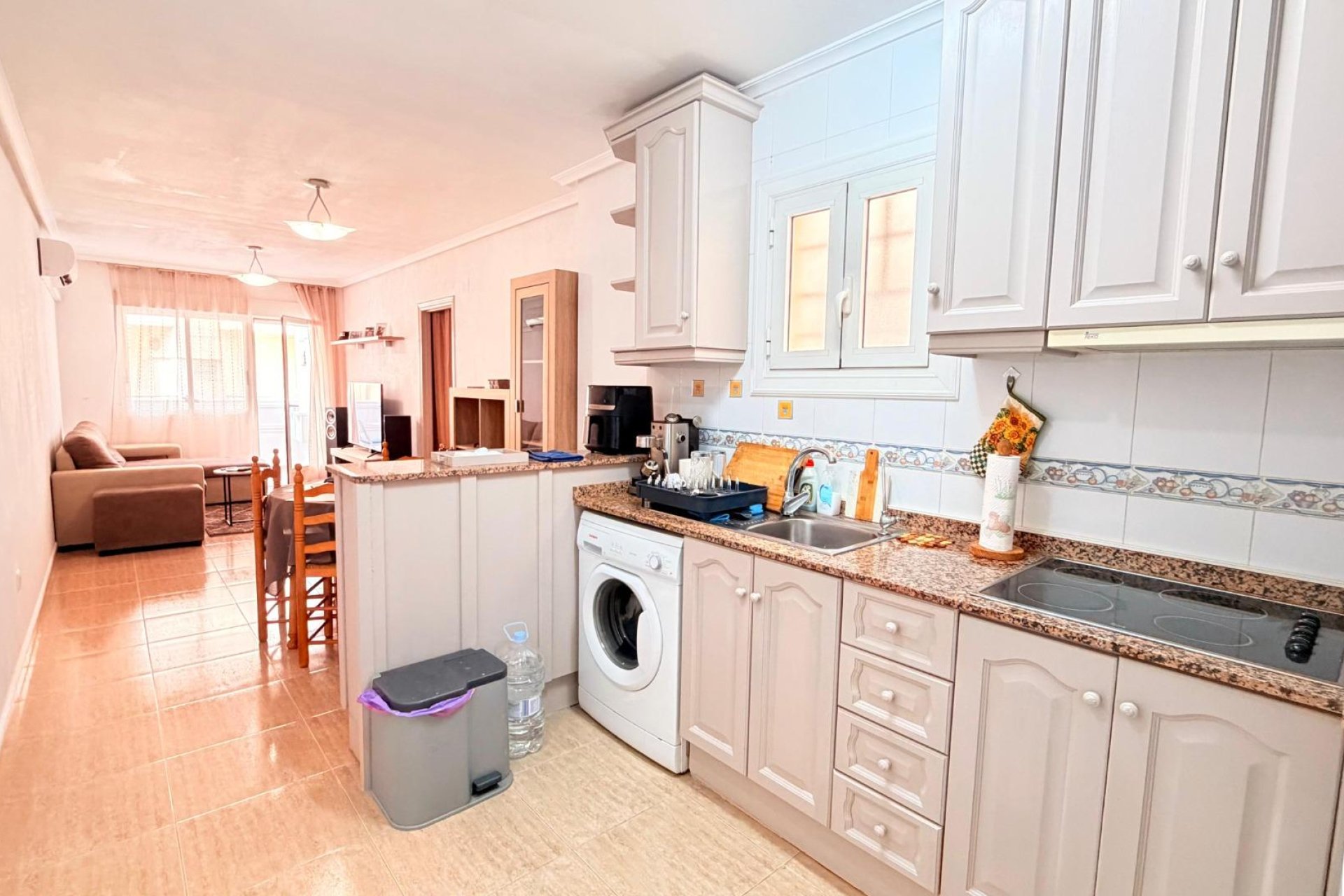 Segunda mano - Apartamento -
Torrevieja - Centro - Muelle Pesquero