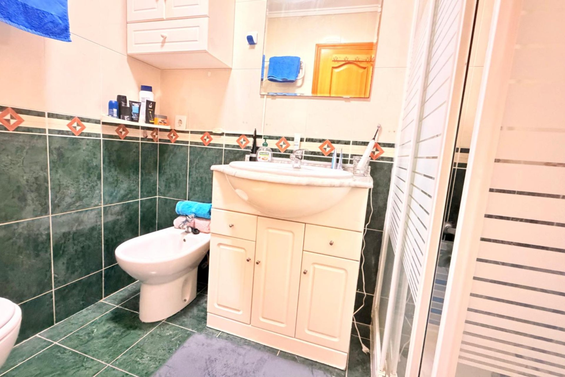Segunda mano - Apartamento -
Torrevieja - Centro - Muelle Pesquero