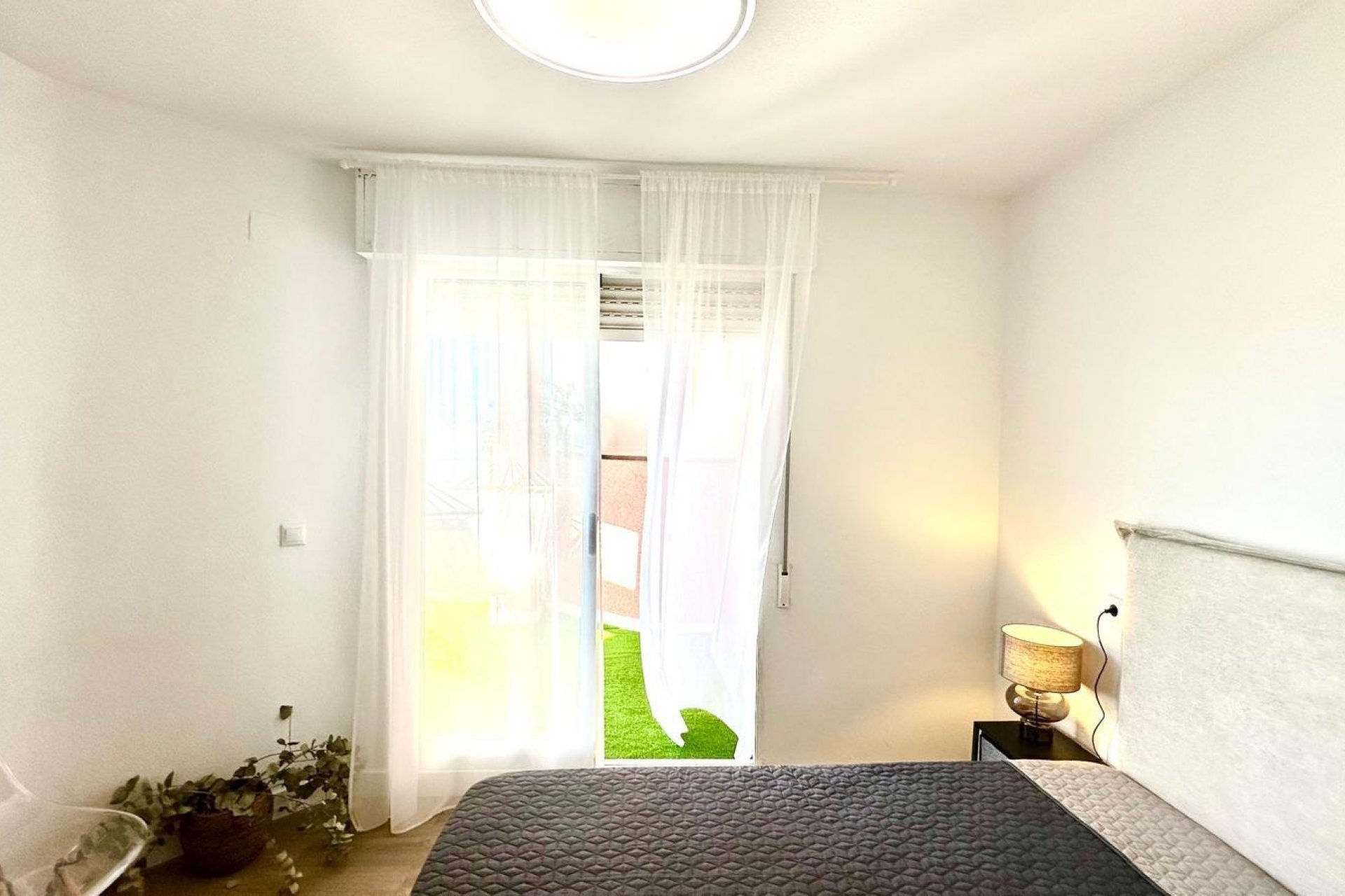 Segunda mano - Apartamento -
Torrevieja - Centro