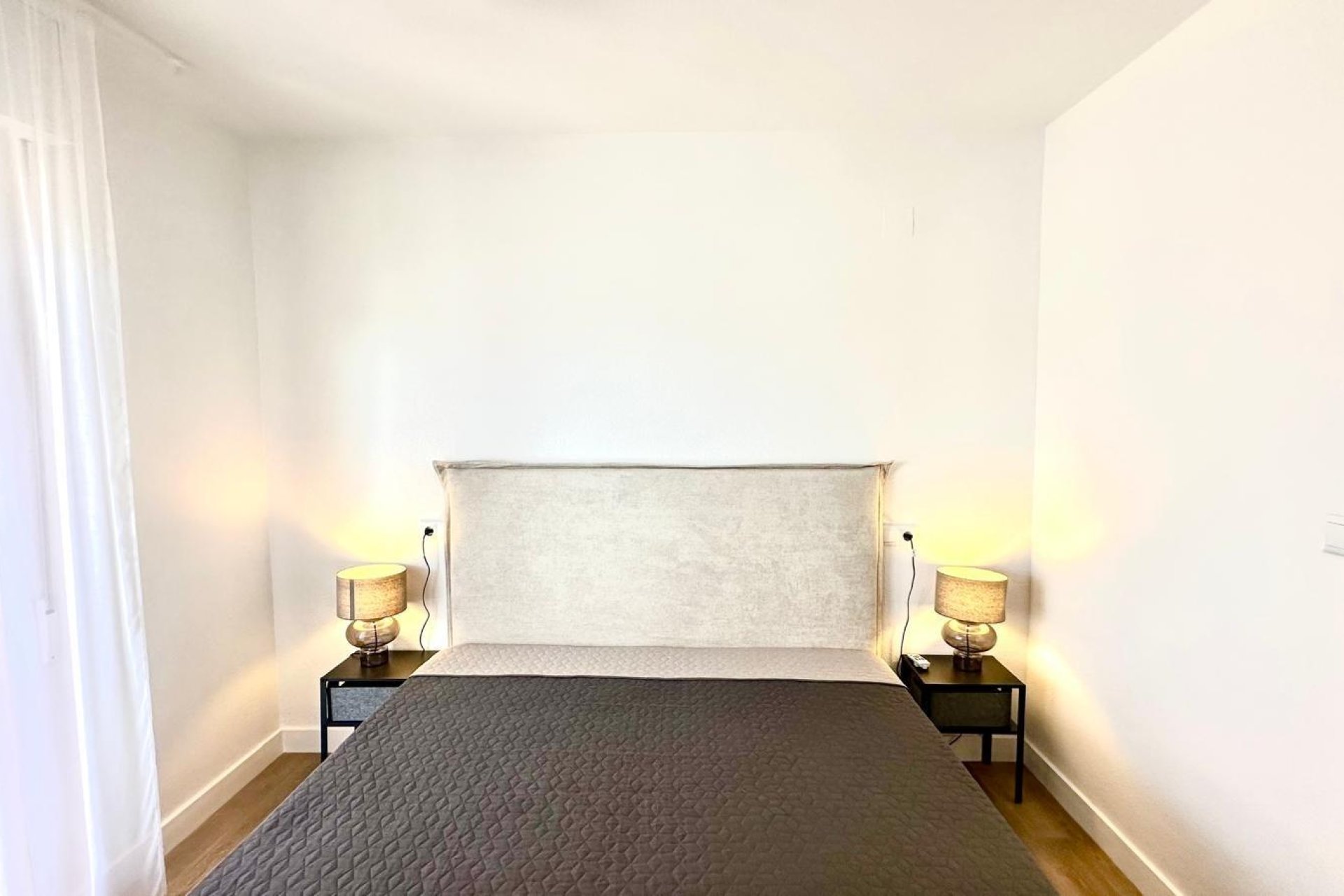 Segunda mano - Apartamento -
Torrevieja - Centro