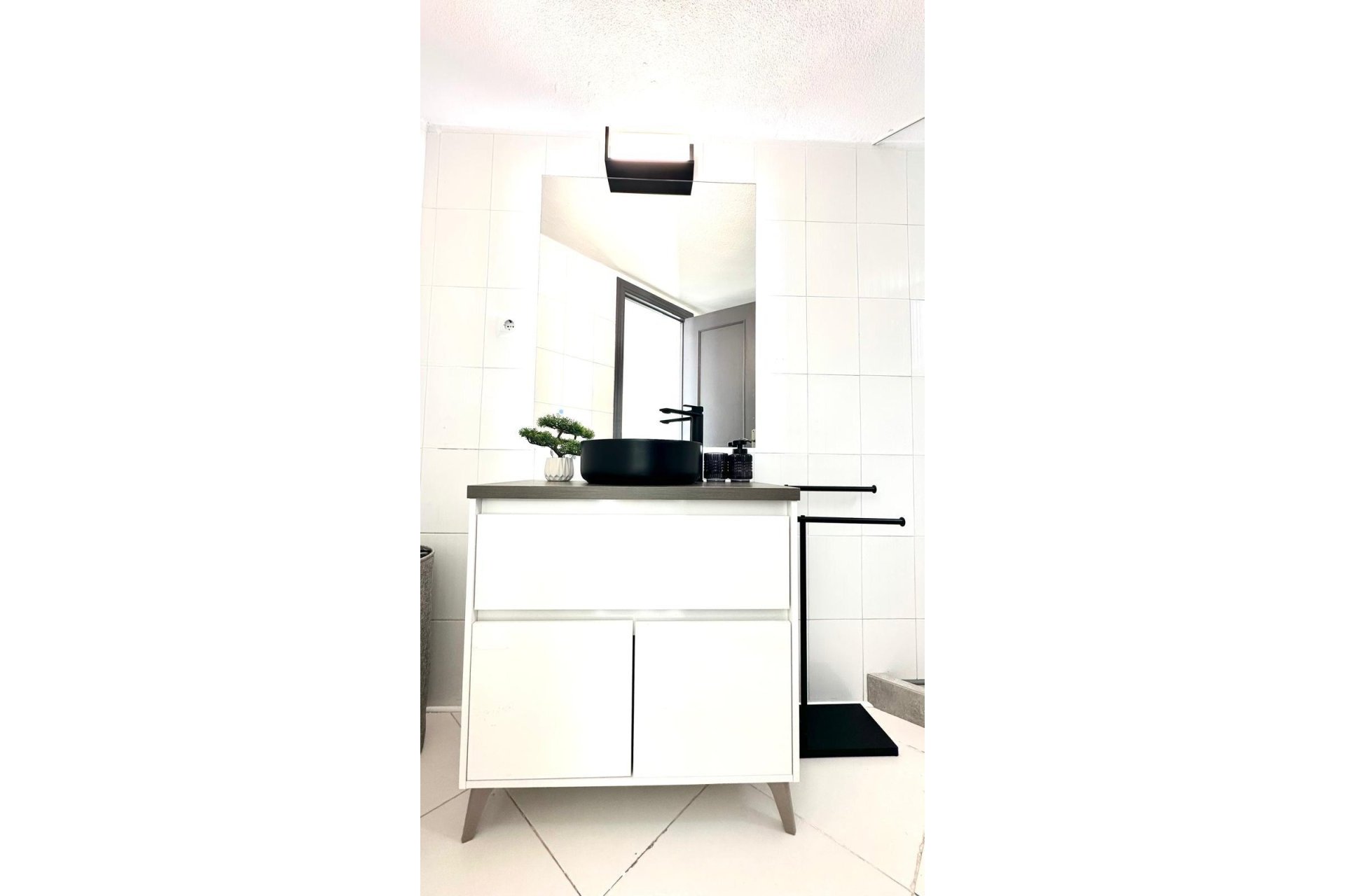 Segunda mano - Apartamento -
Torrevieja - Centro