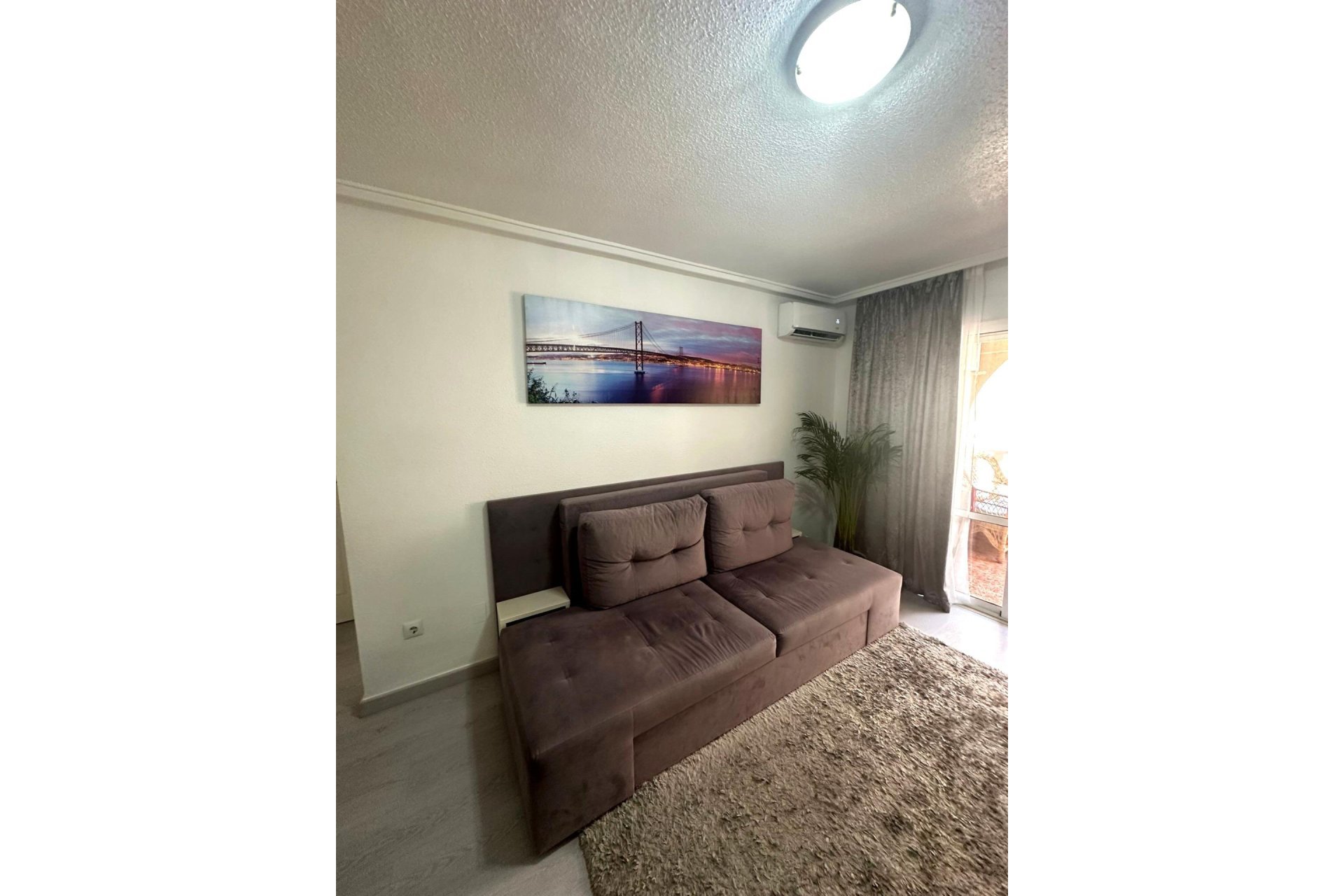 Segunda mano - Apartamento -
Torrevieja - Centro