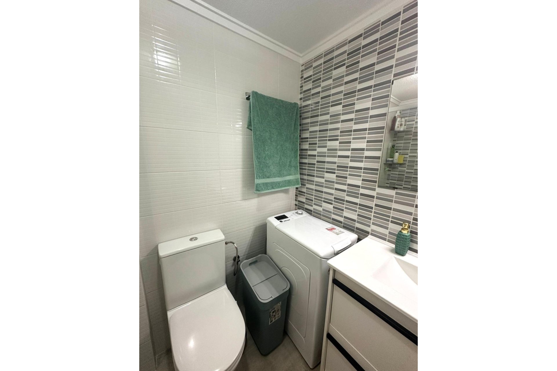 Segunda mano - Apartamento -
Torrevieja - Centro