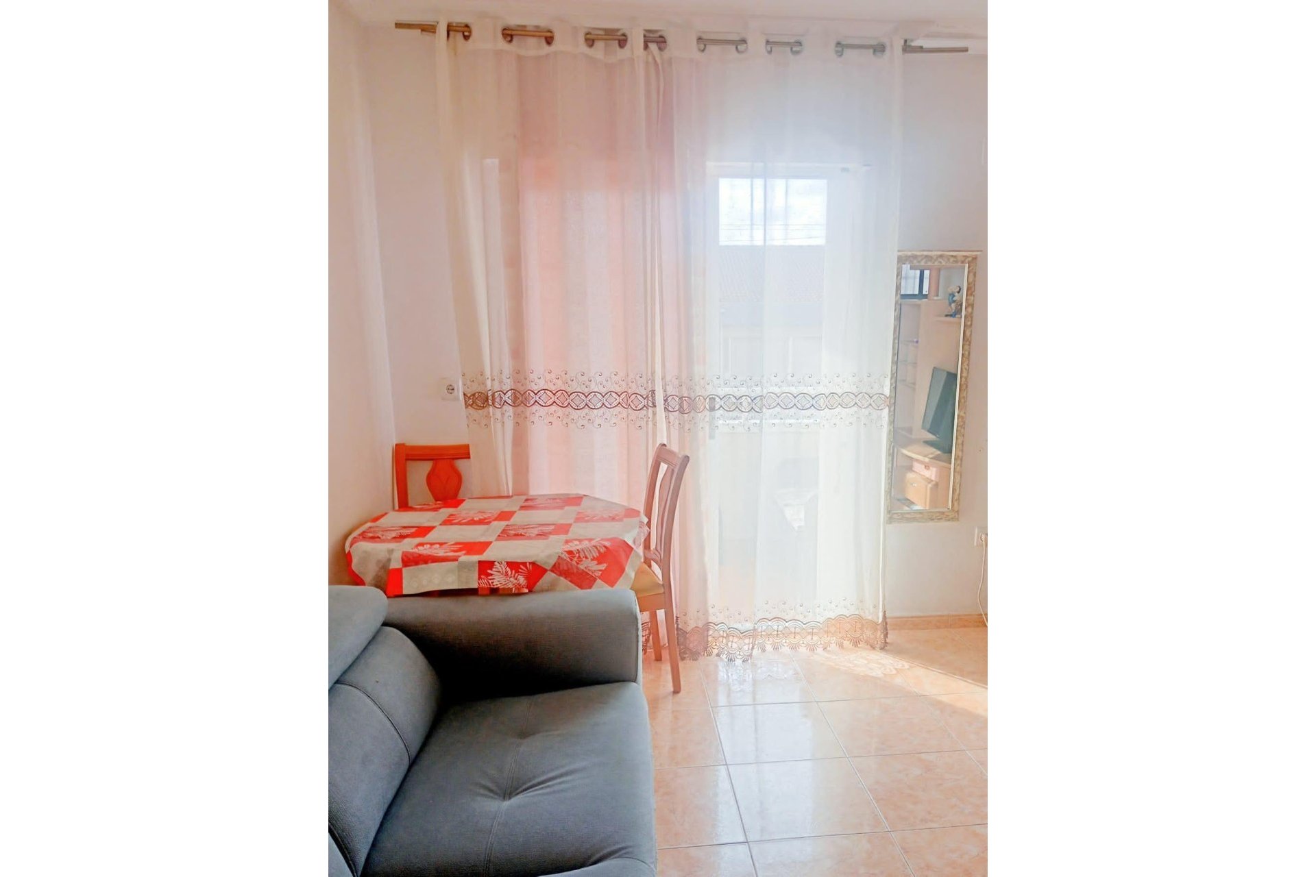 Segunda mano - Apartamento -
Torrevieja - Centro