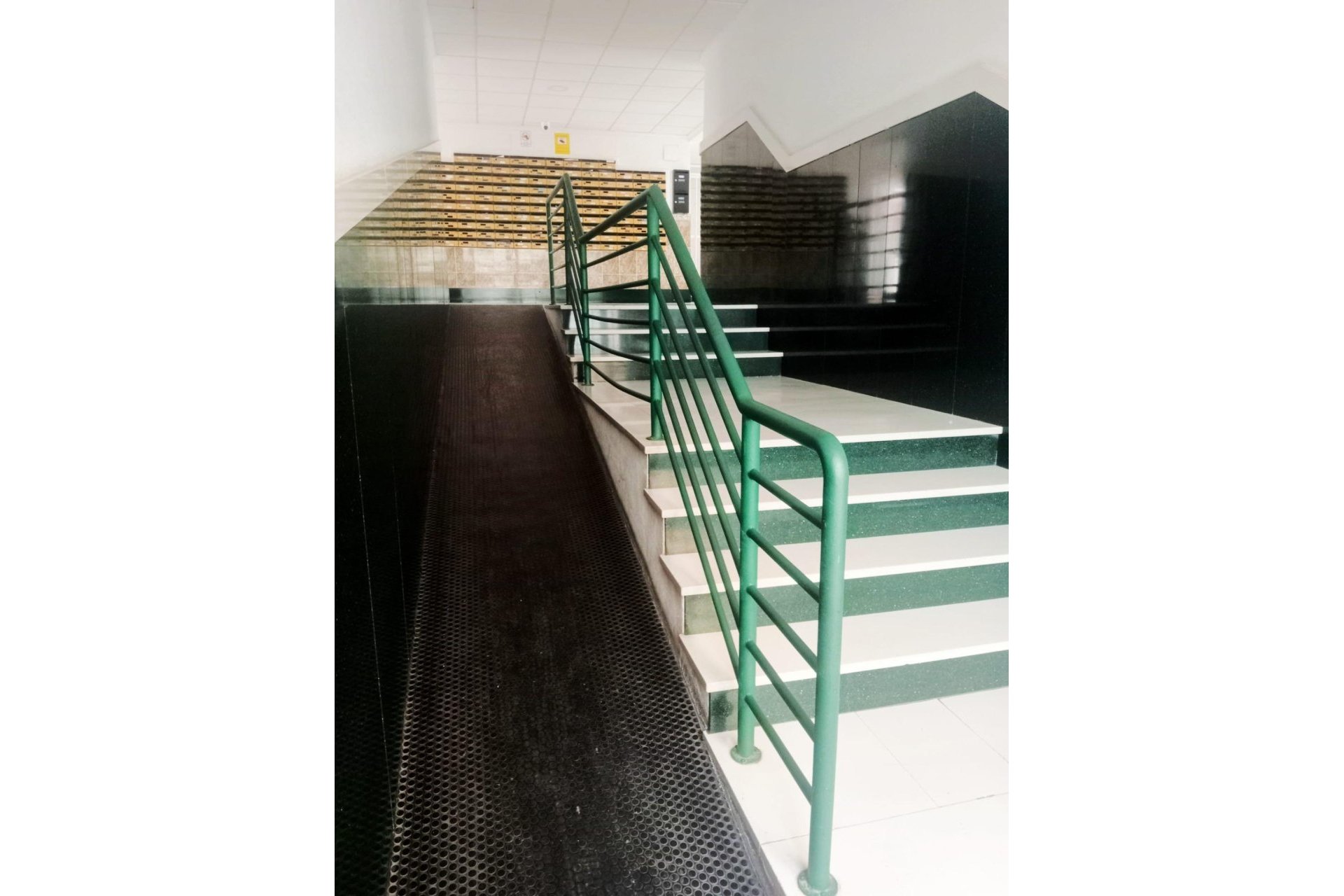 Segunda mano - Apartamento -
Torrevieja - Centro