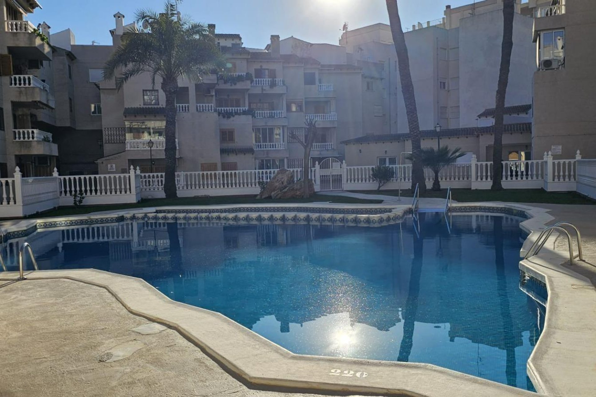 Segunda mano - Apartamento -
Torrevieja - Centro