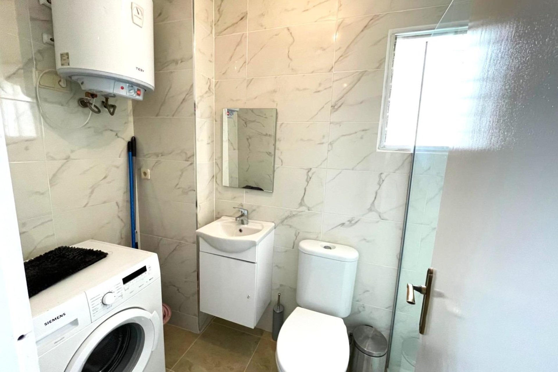 Segunda mano - Apartamento -
Torrevieja - Centro
