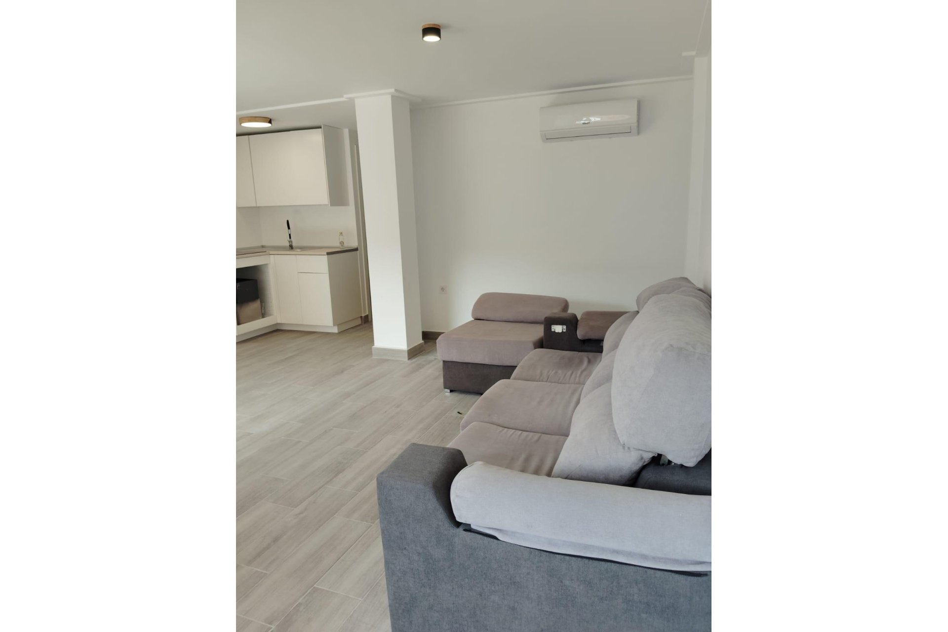Segunda mano - Apartamento -
Torrevieja - Centro