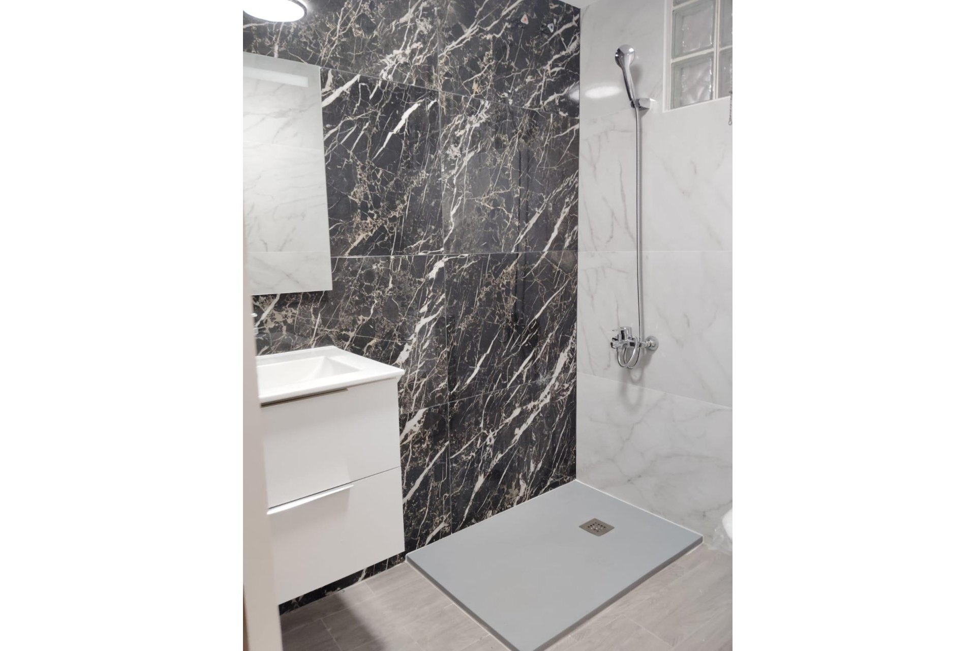 Segunda mano - Apartamento -
Torrevieja - Centro