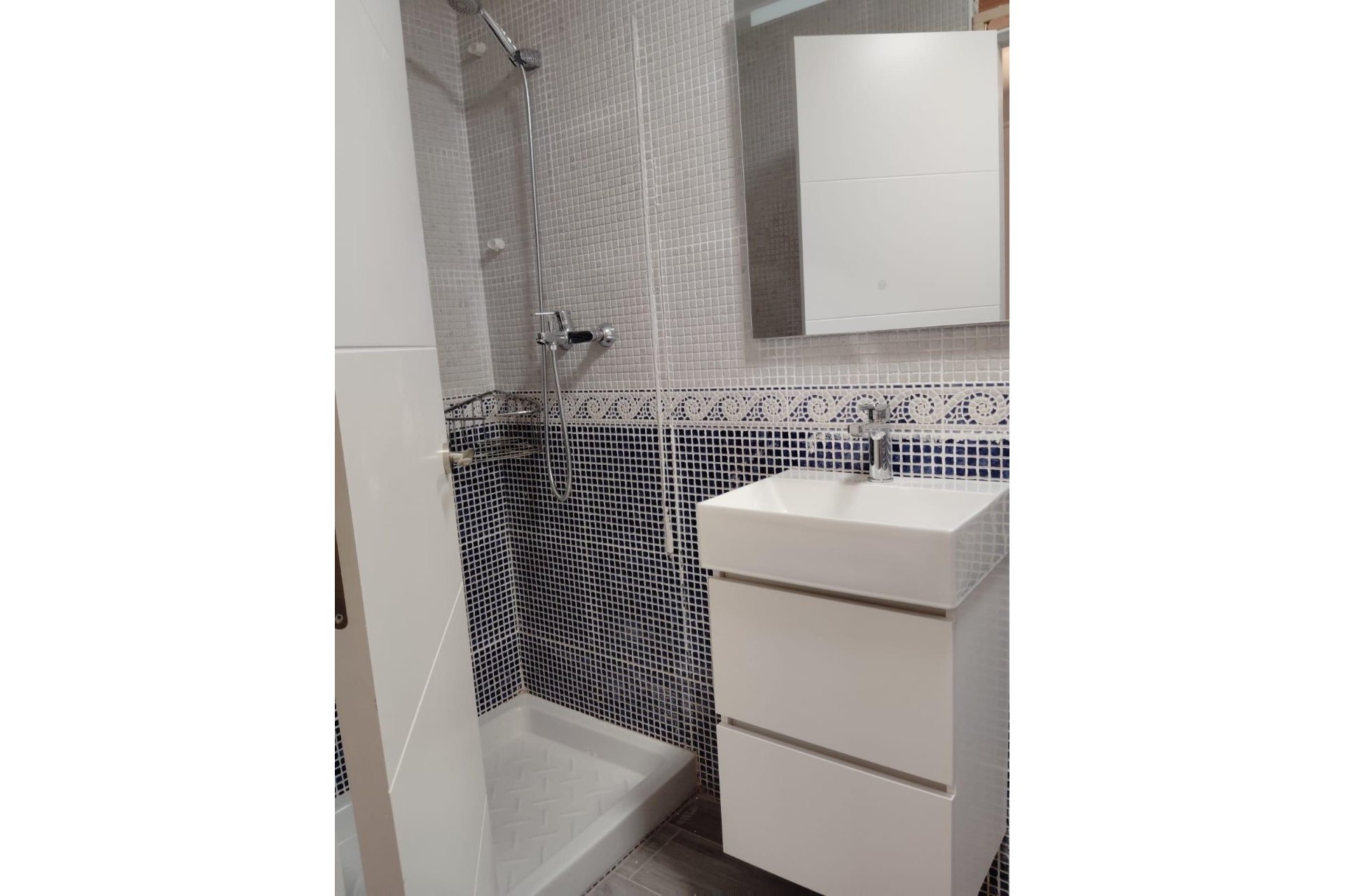 Segunda mano - Apartamento -
Torrevieja - Centro