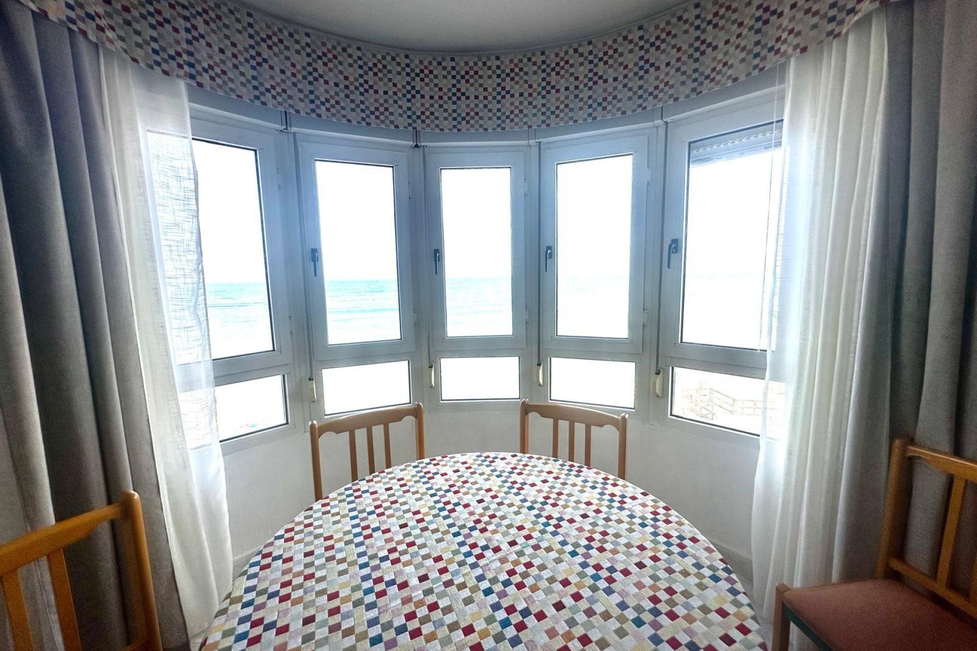 Segunda mano - Apartamento -
Torrevieja - Centro