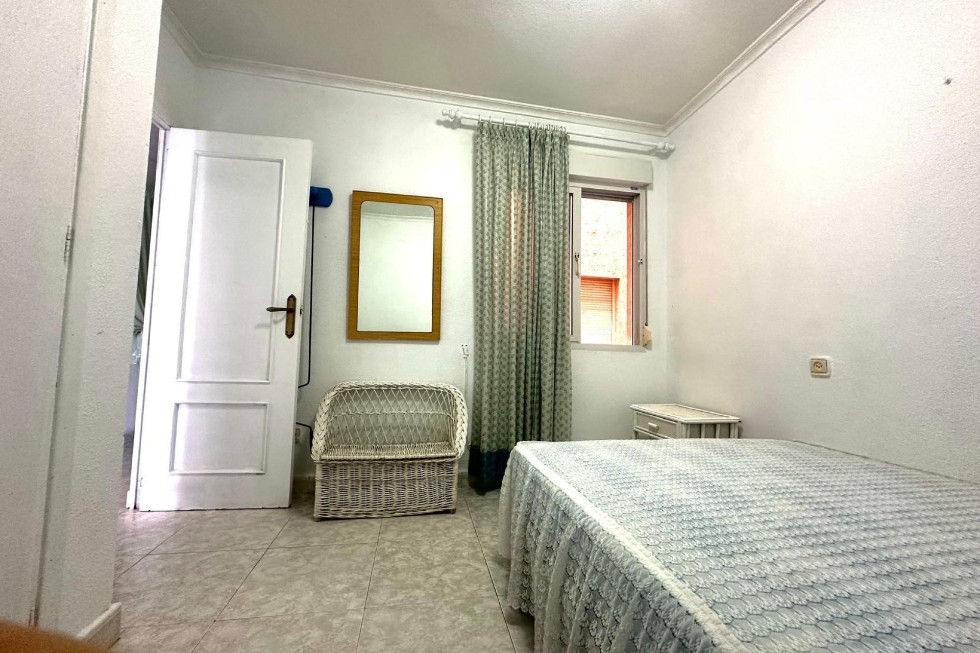 Segunda mano - Apartamento -
Torrevieja - Centro