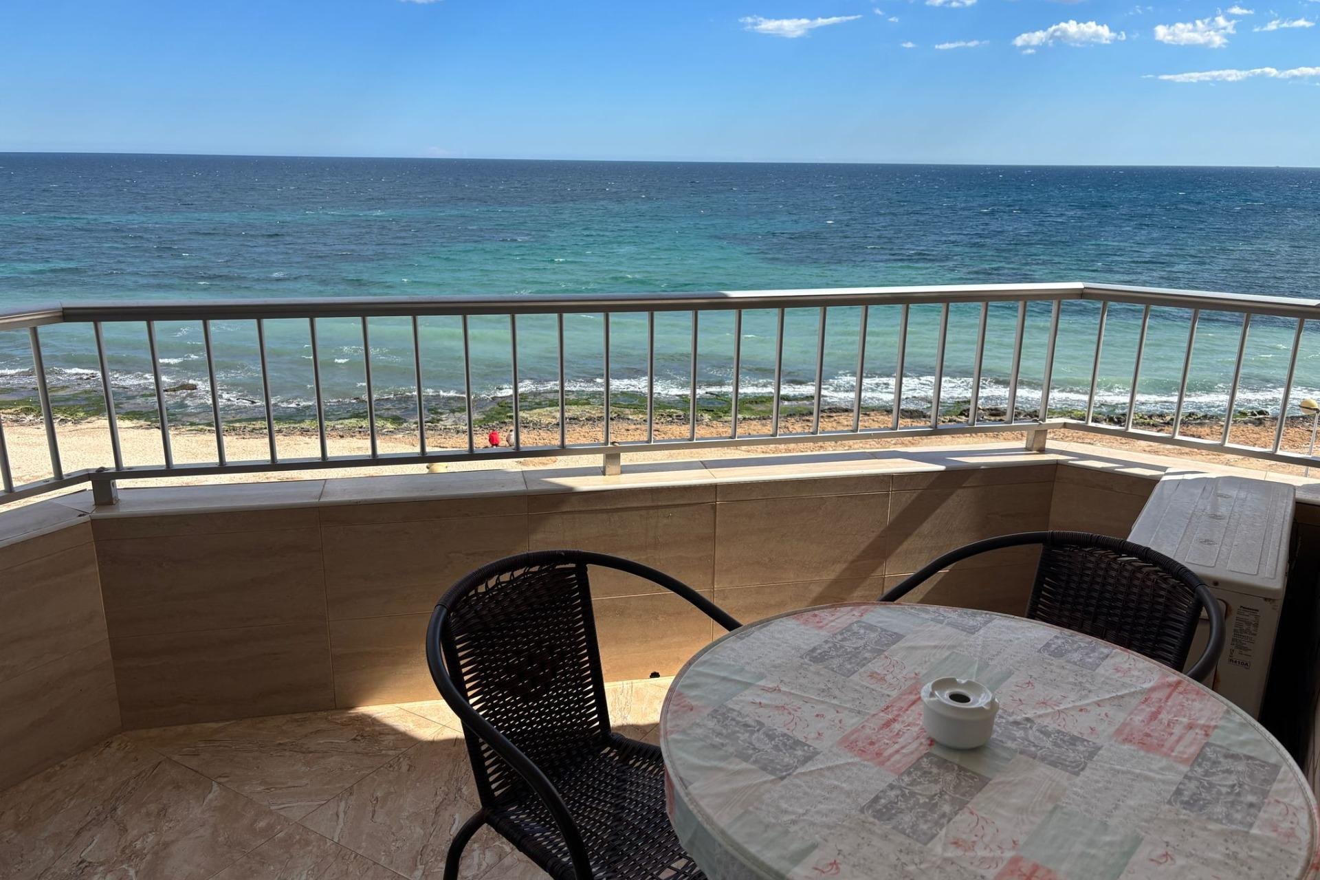 Segunda mano - Apartamento -
Torrevieja - Centro