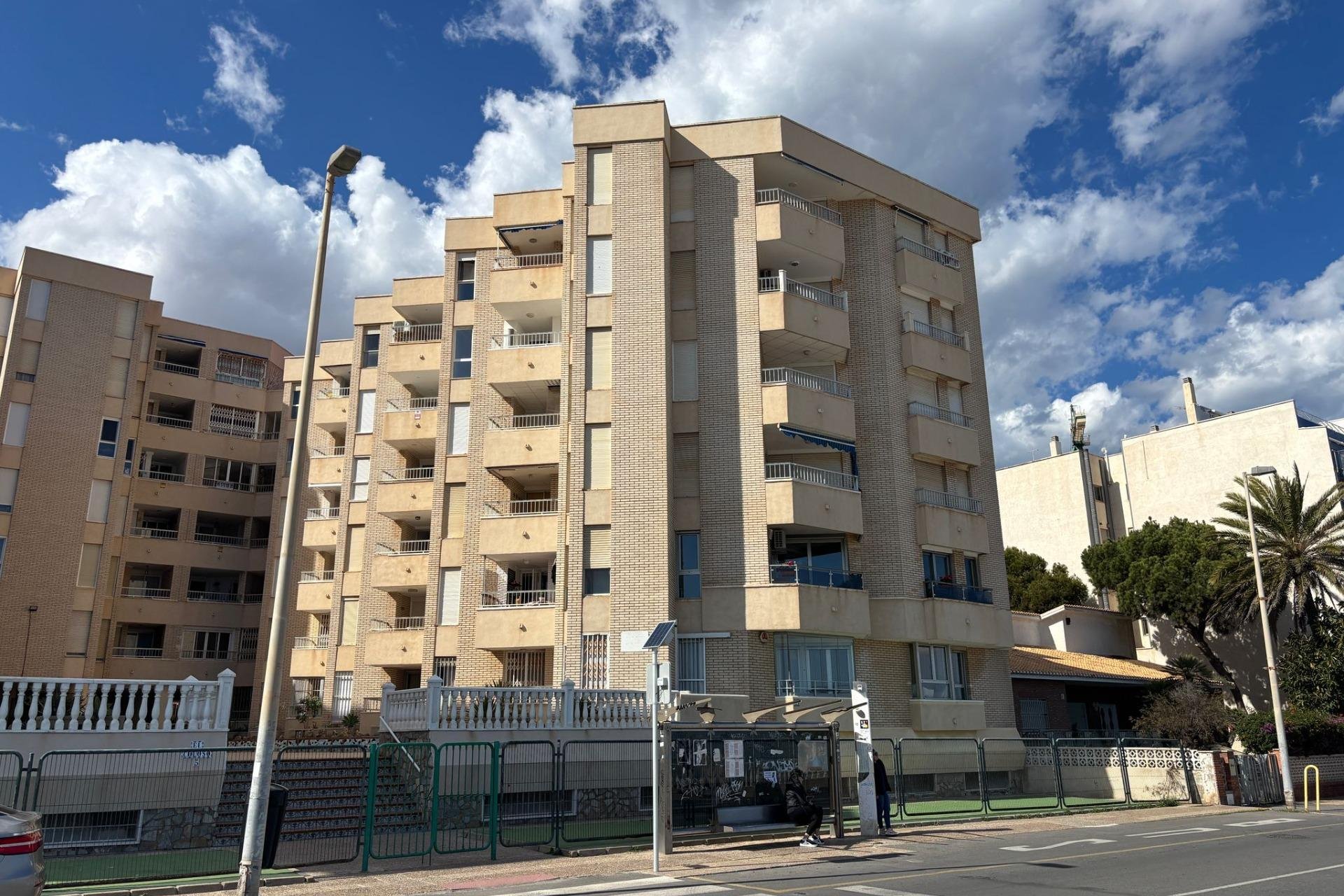 Segunda mano - Apartamento -
Torrevieja - Centro