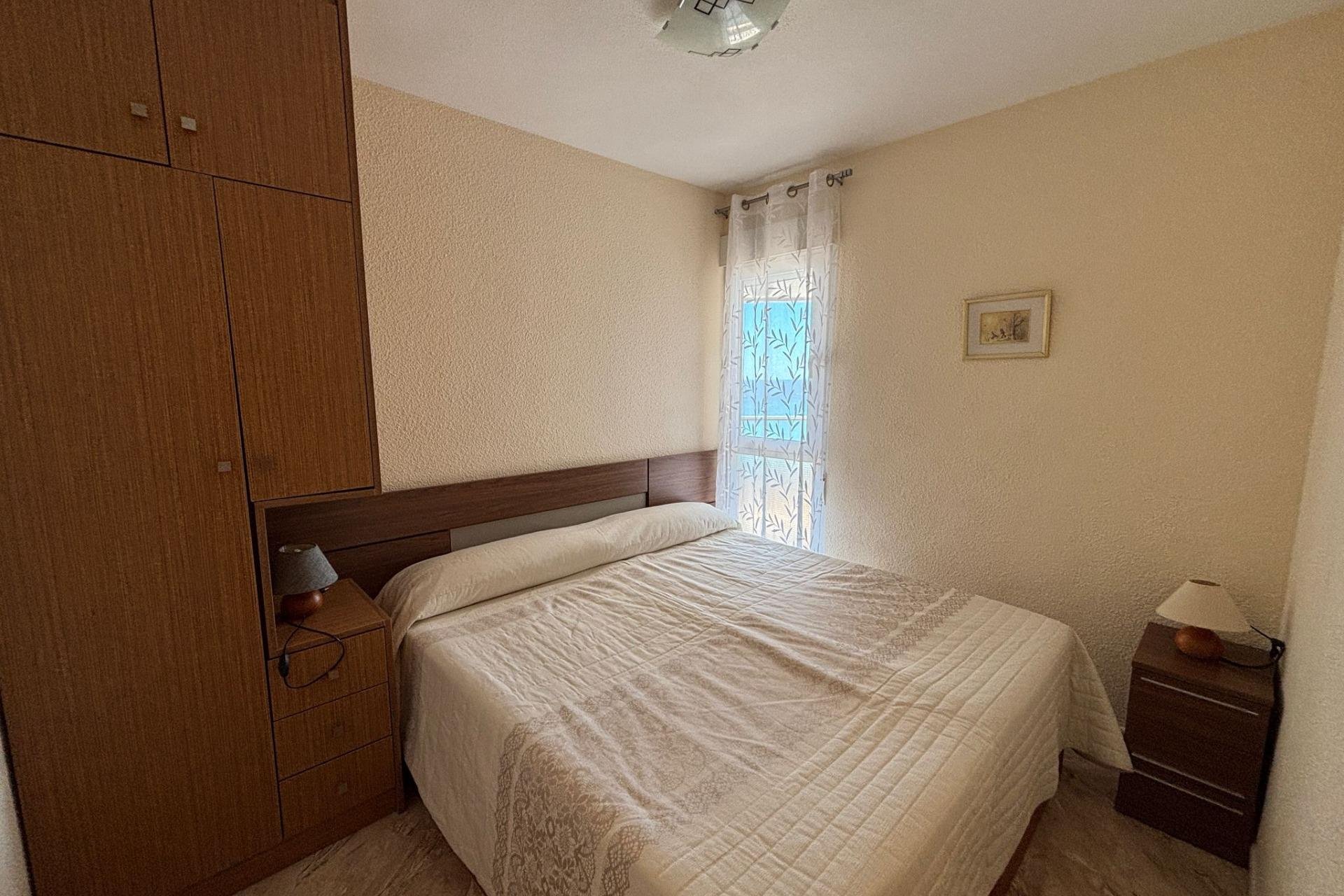 Segunda mano - Apartamento -
Torrevieja - Centro