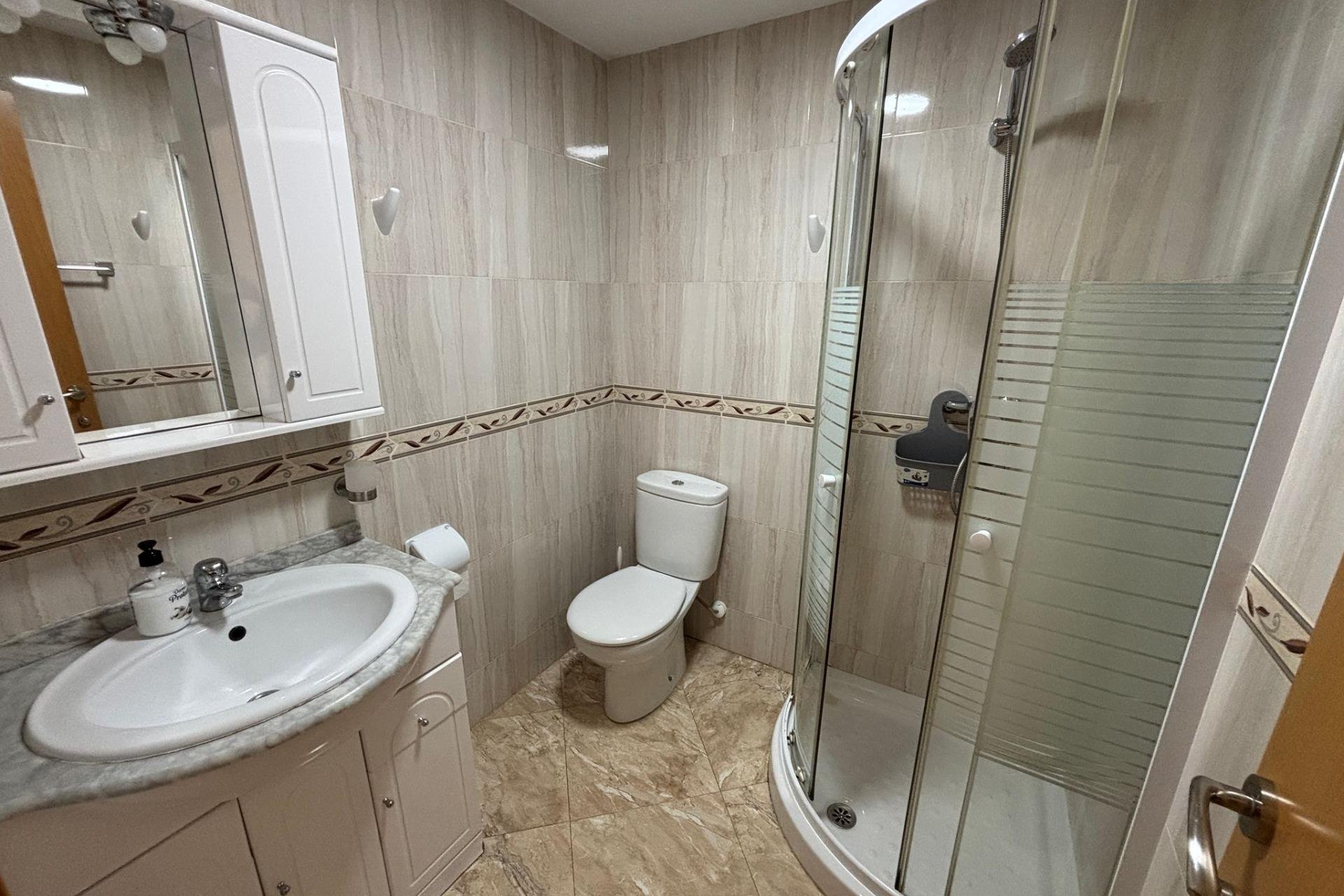 Segunda mano - Apartamento -
Torrevieja - Centro