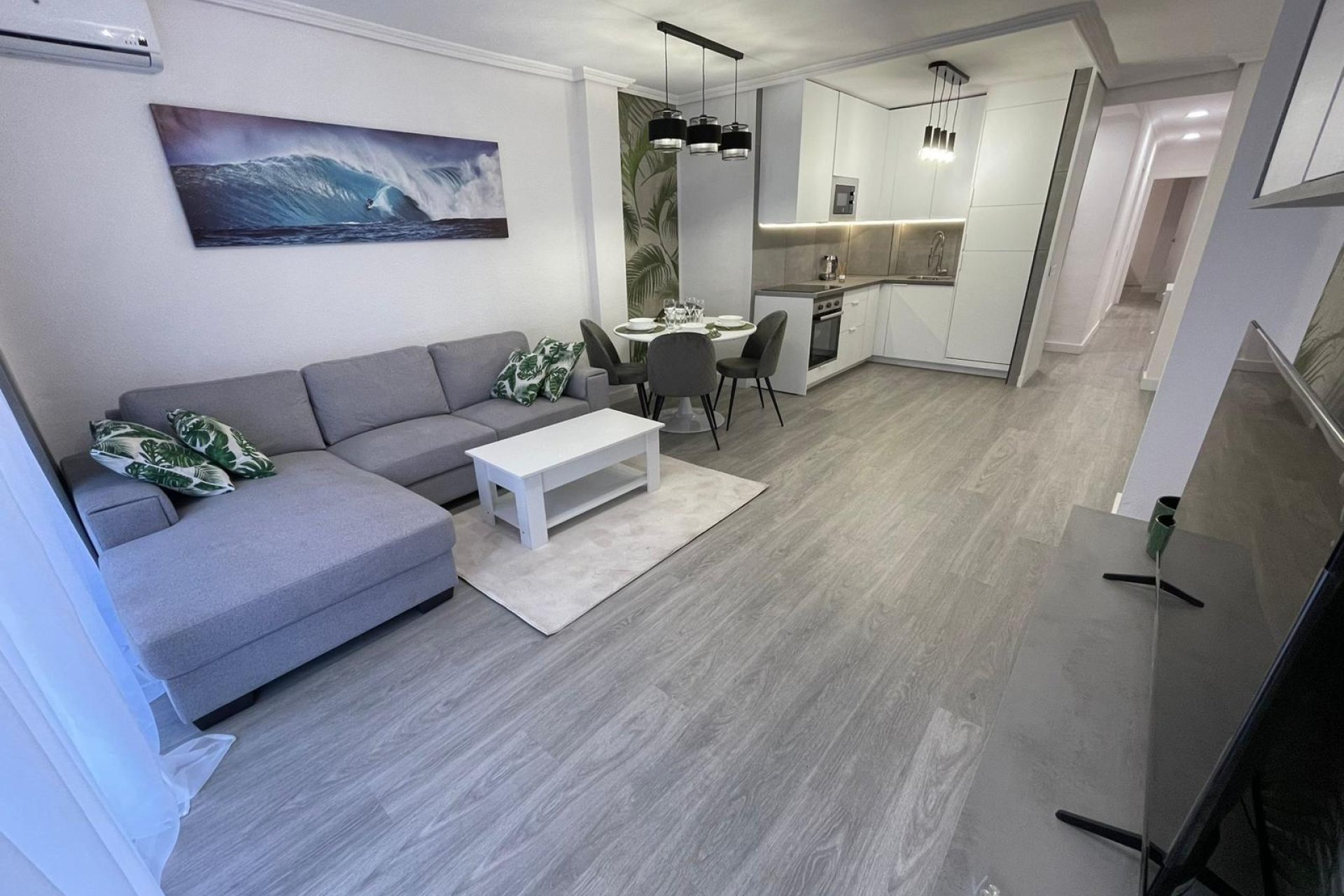 Segunda mano - Apartamento -
Torrevieja - Centro