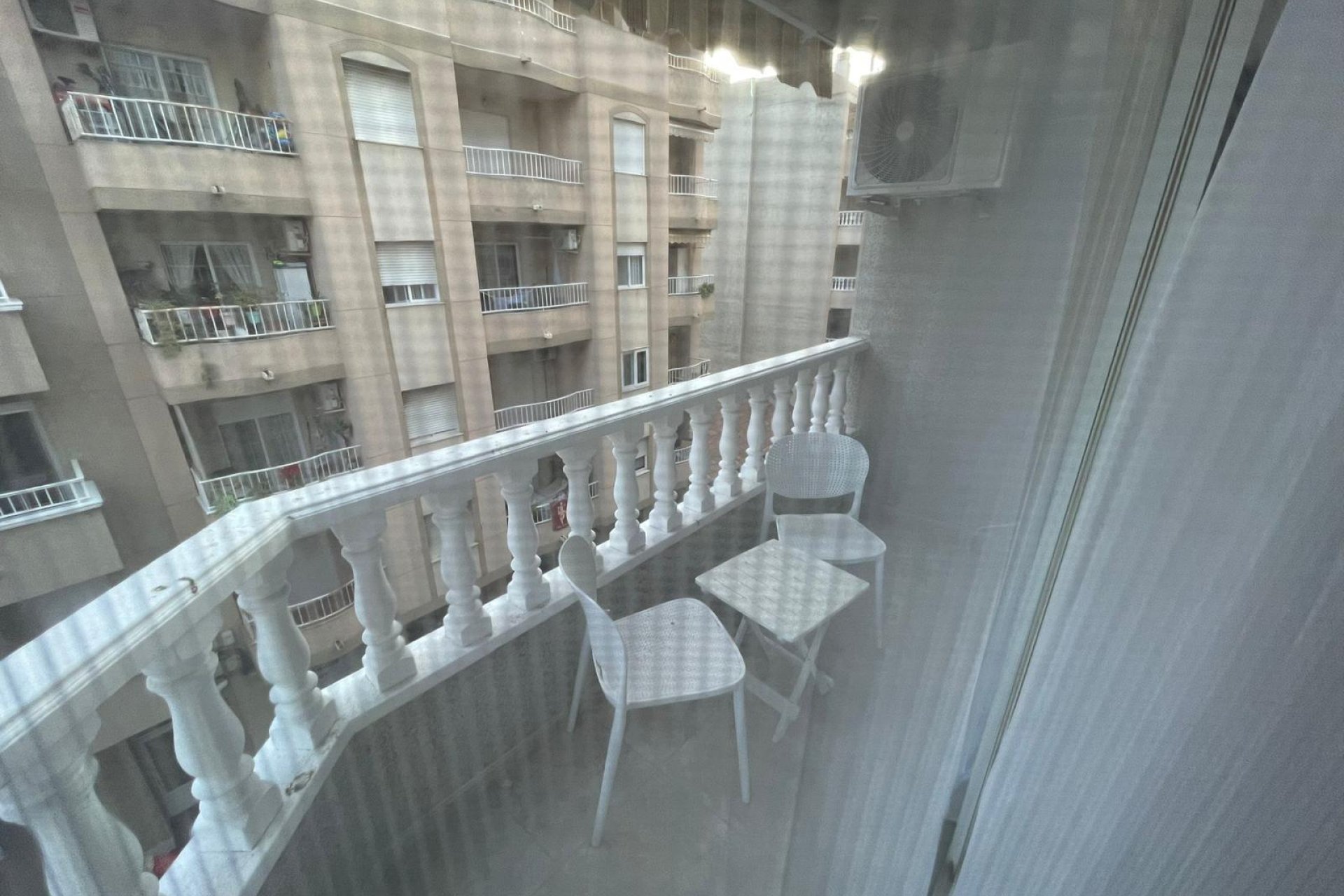 Segunda mano - Apartamento -
Torrevieja - Centro