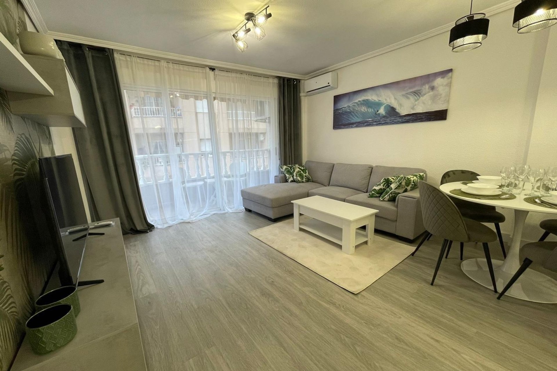 Segunda mano - Apartamento -
Torrevieja - Centro