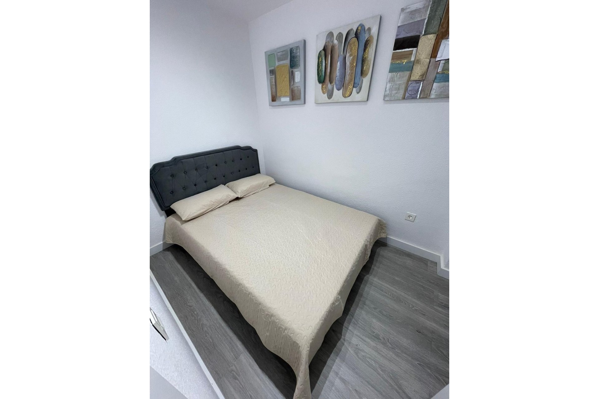 Segunda mano - Apartamento -
Torrevieja - Centro