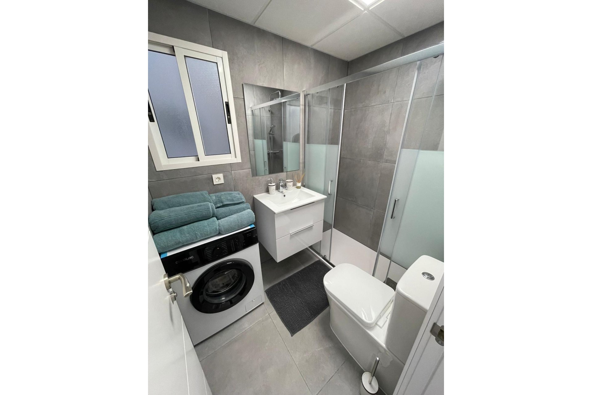 Segunda mano - Apartamento -
Torrevieja - Centro