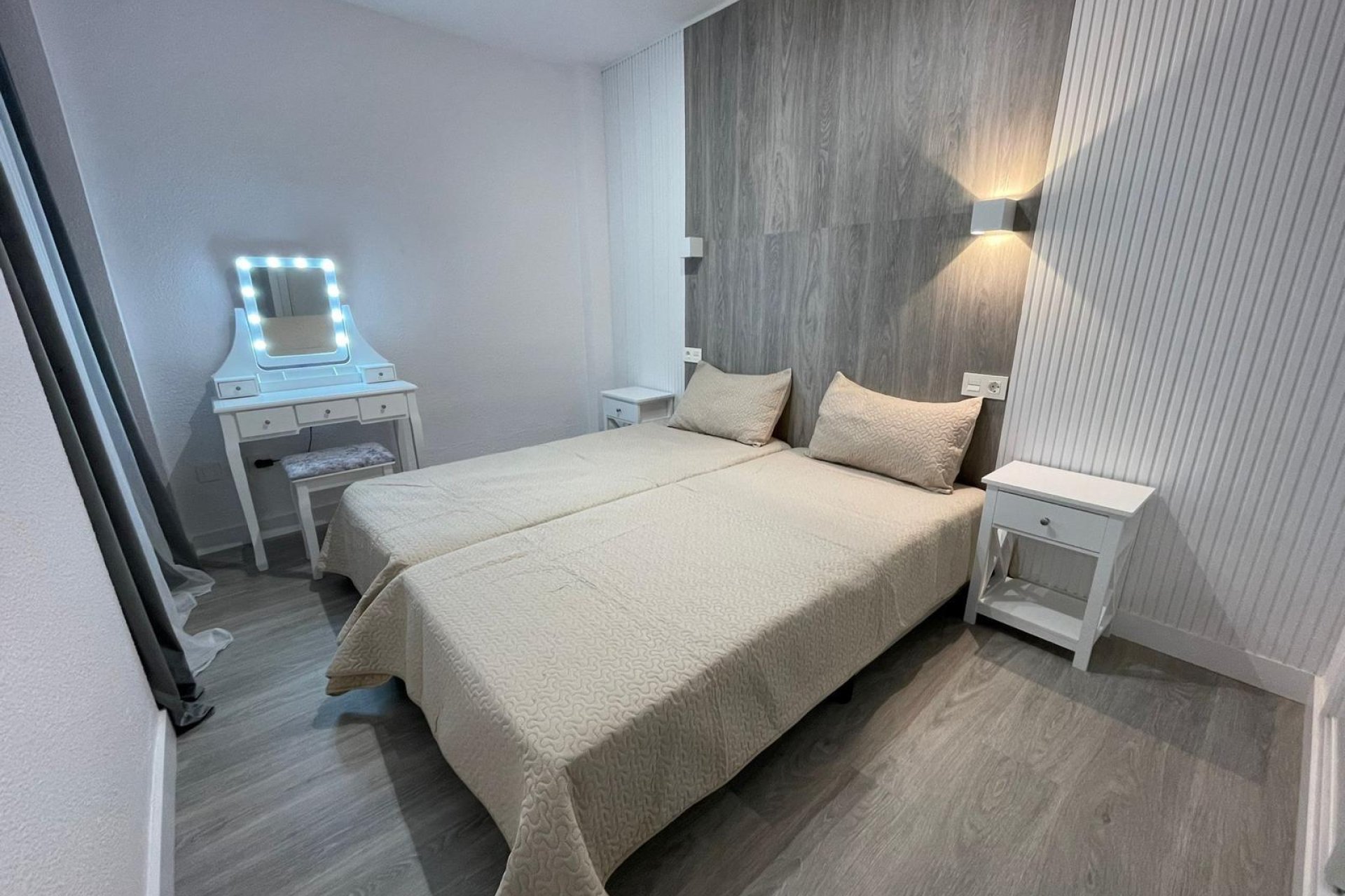 Segunda mano - Apartamento -
Torrevieja - Centro