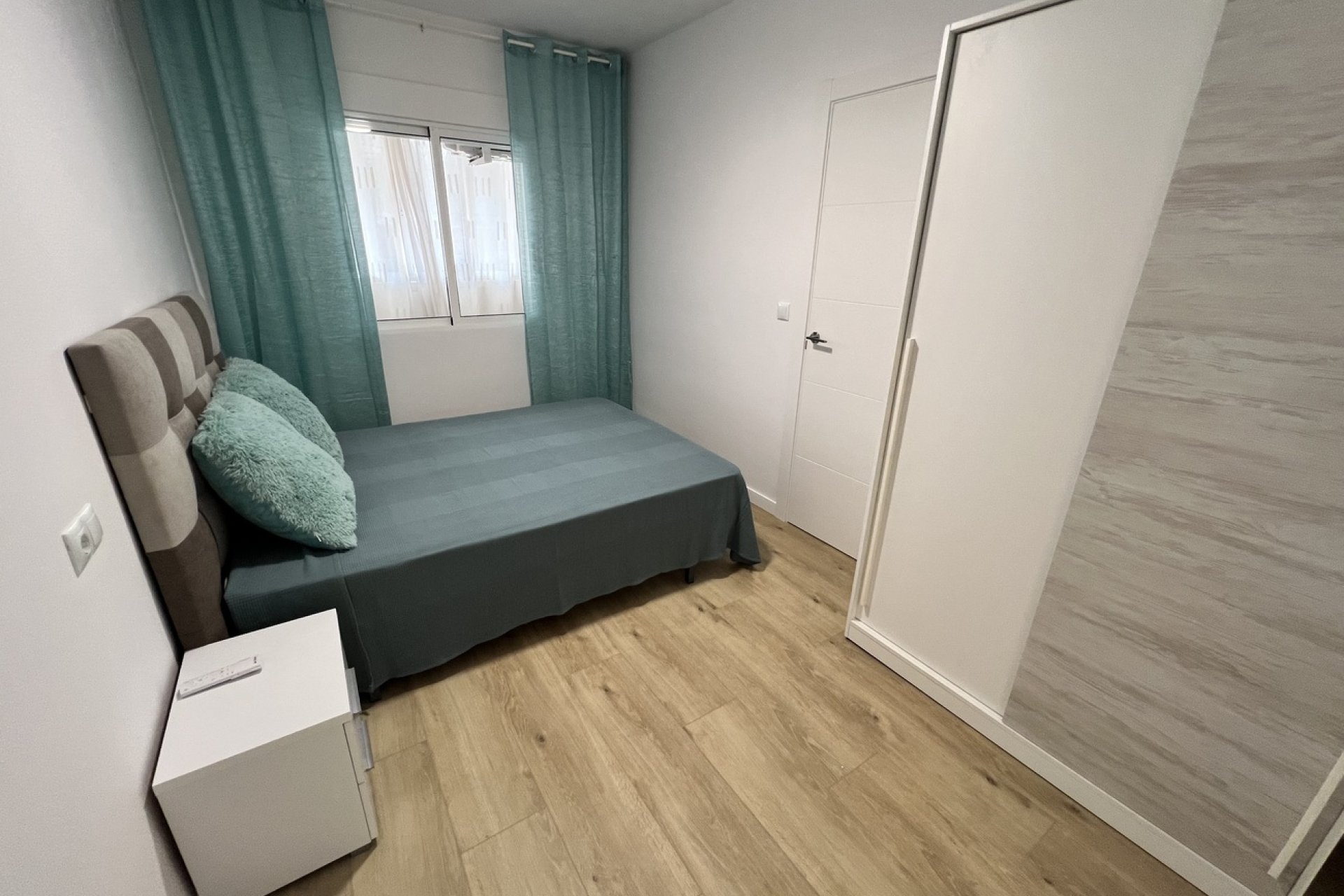 Segunda mano - Apartamento -
Torrevieja - Centro