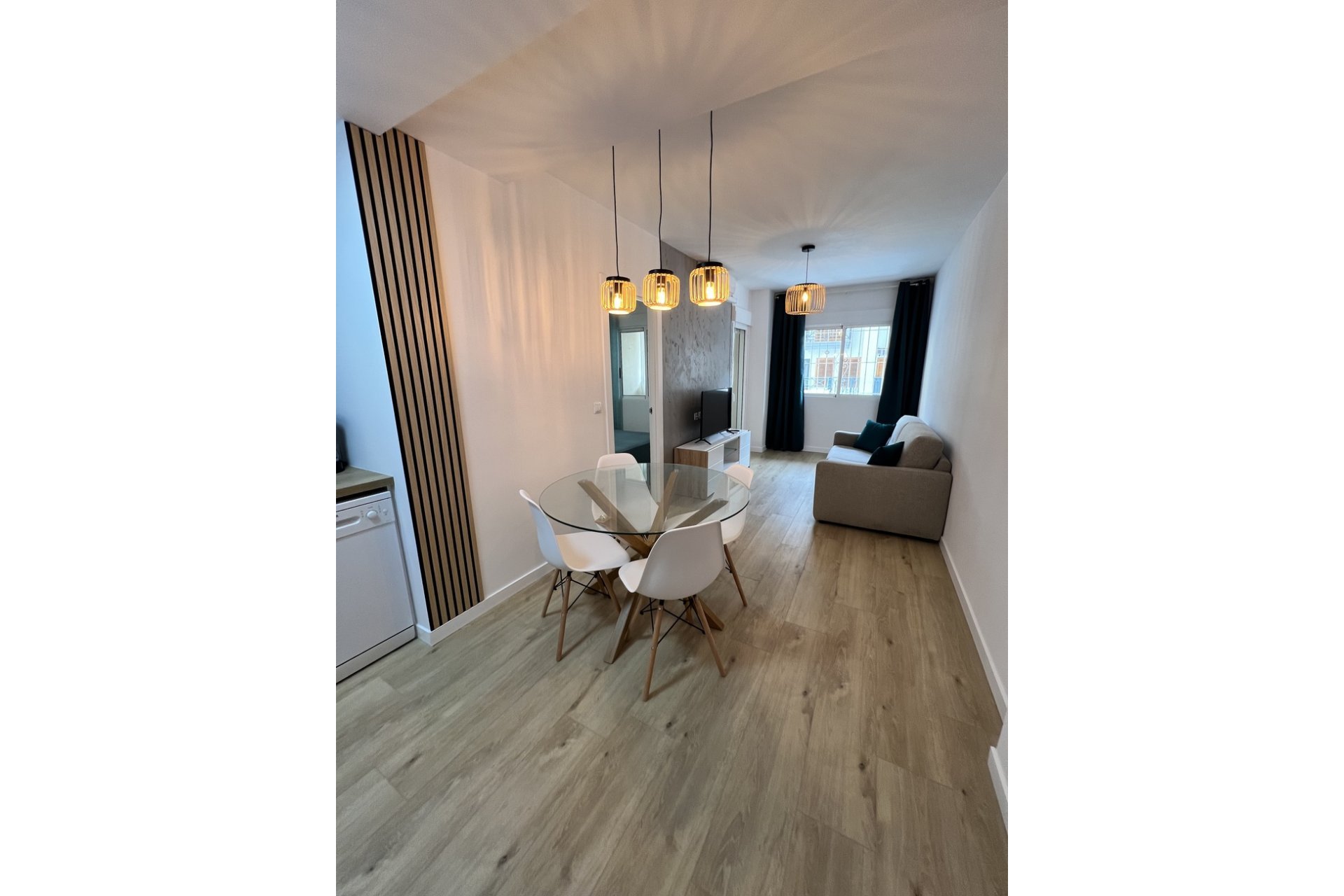 Segunda mano - Apartamento -
Torrevieja - Centro