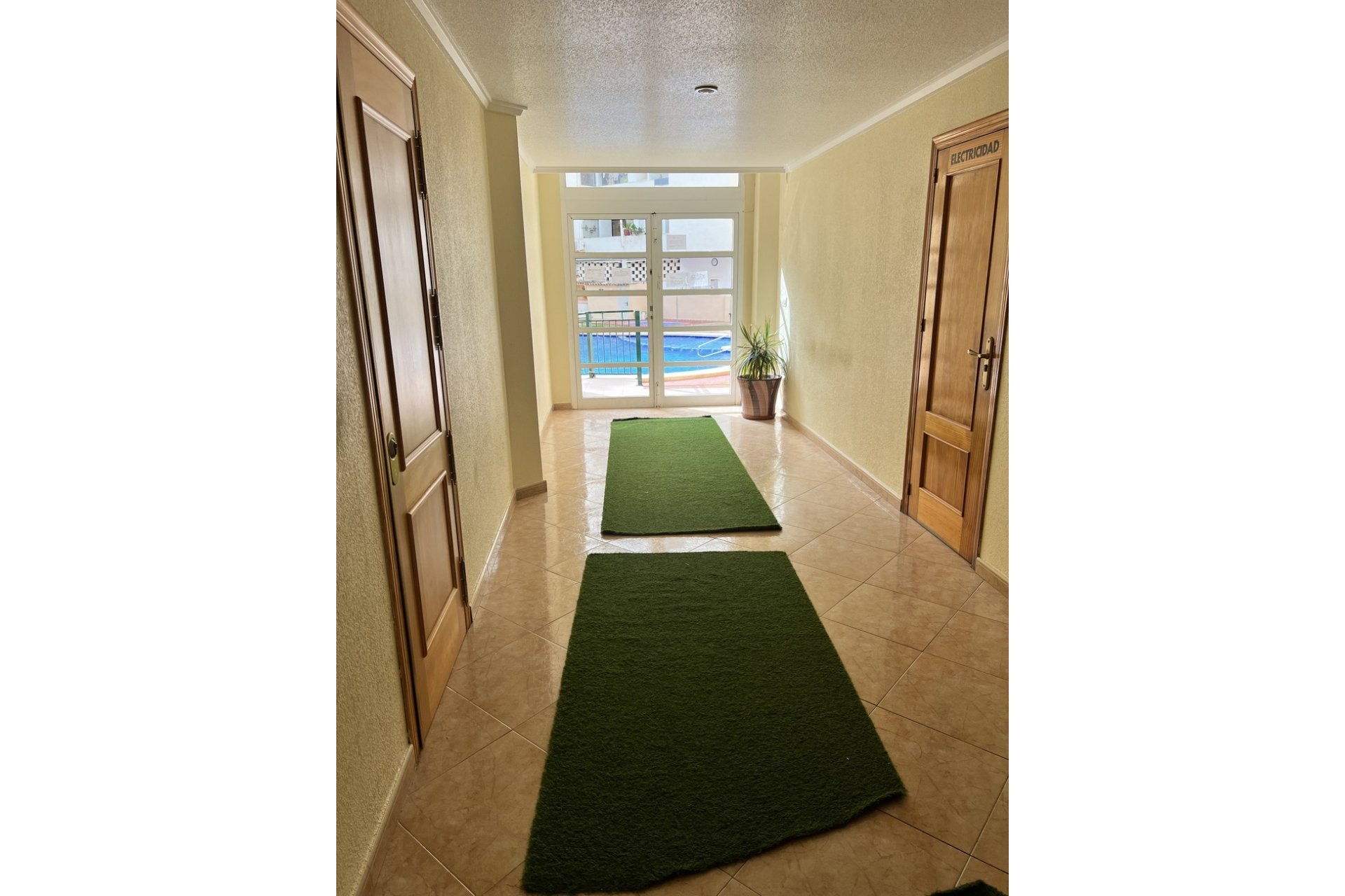 Segunda mano - Apartamento -
Torrevieja - Centro