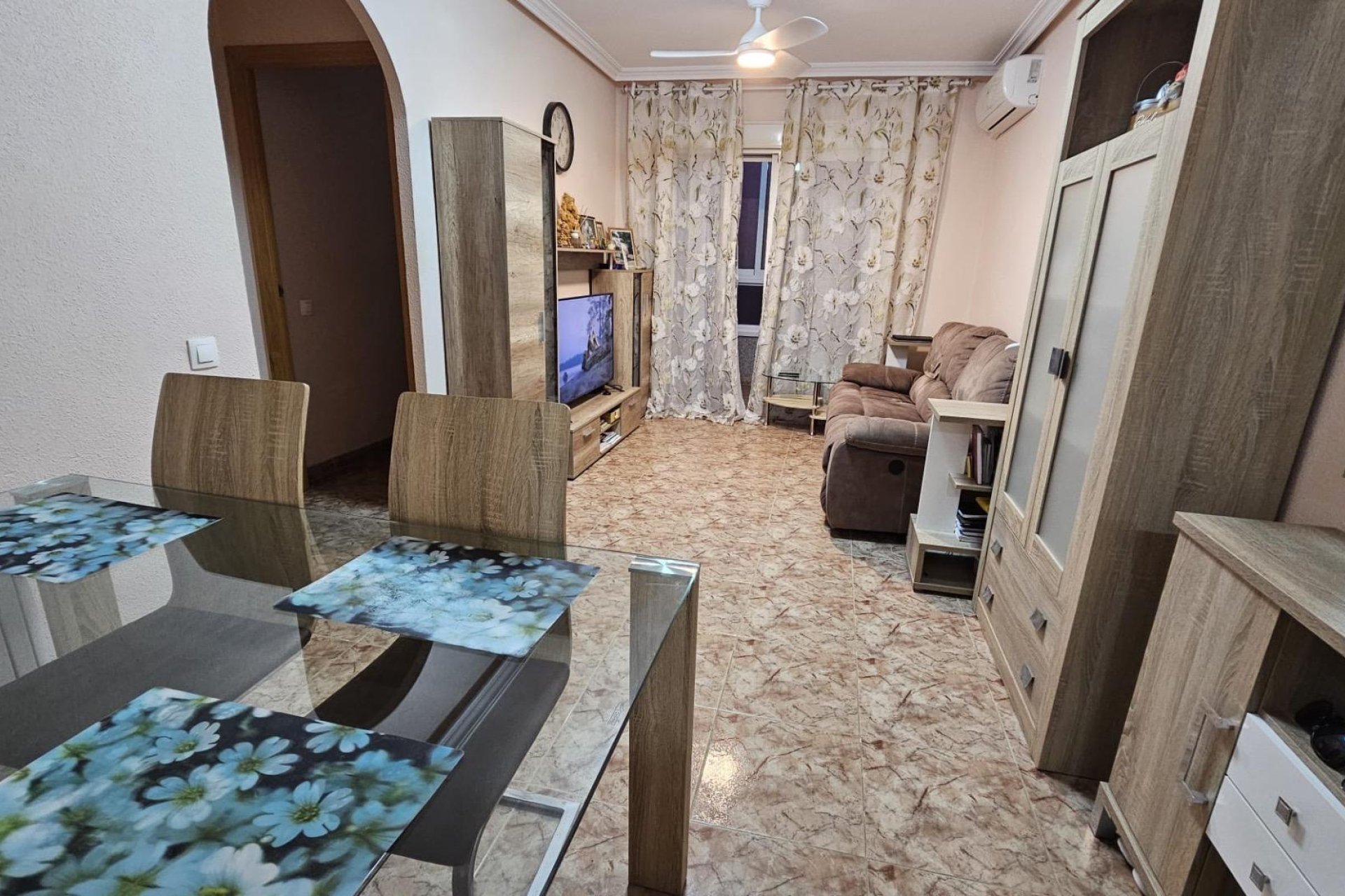Segunda mano - Apartamento -
Torrevieja - Centro