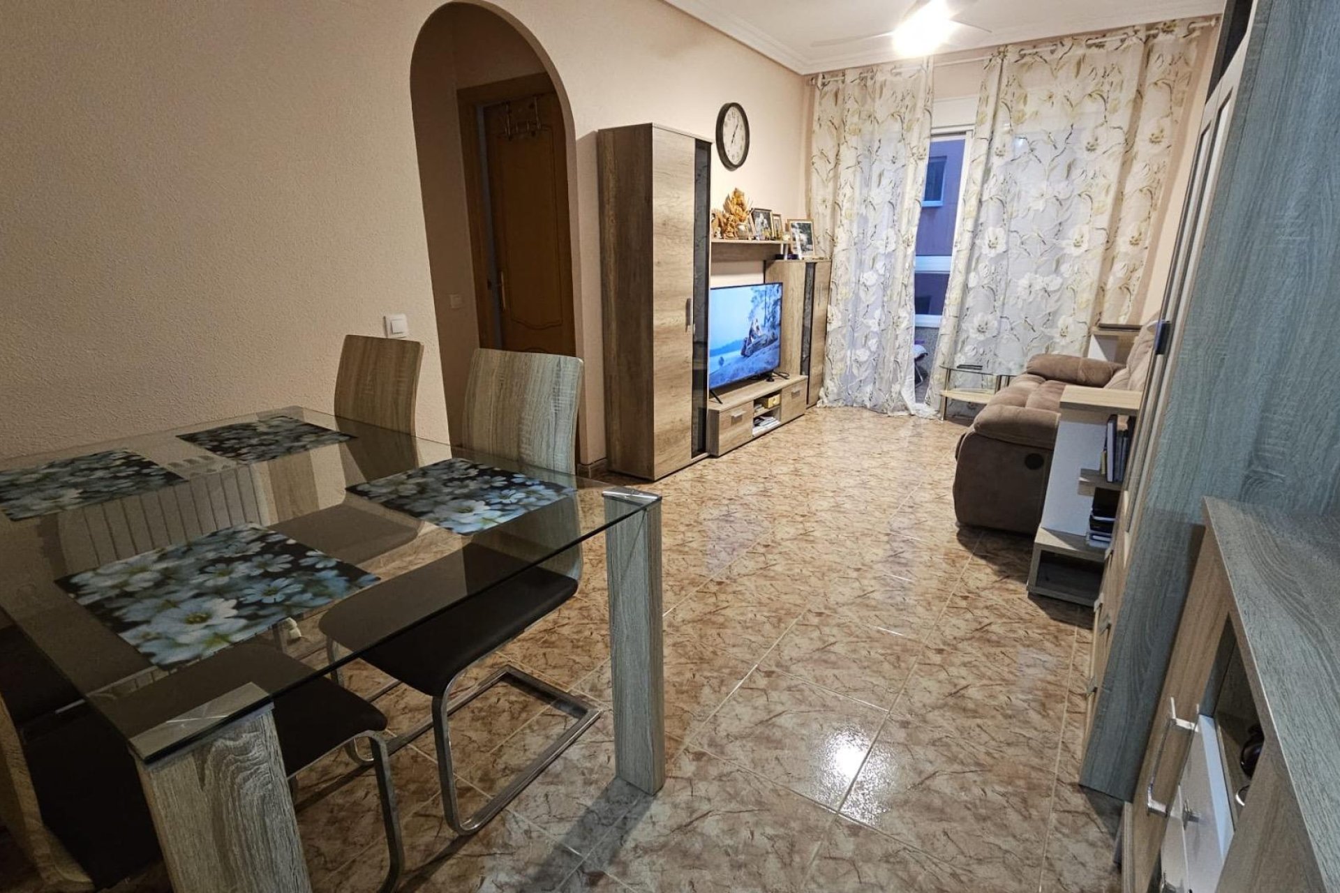 Segunda mano - Apartamento -
Torrevieja - Centro