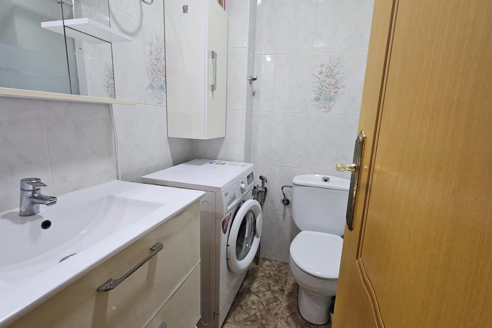 Segunda mano - Apartamento -
Torrevieja - Centro