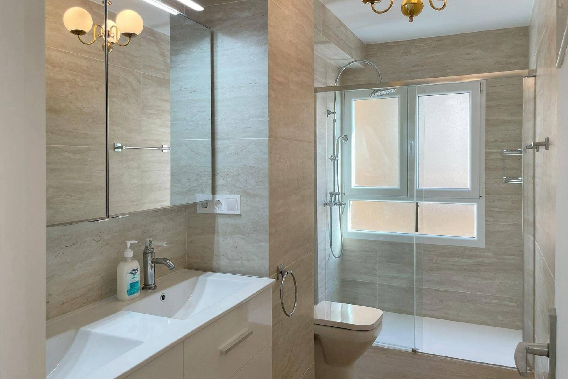 Segunda mano - Apartamento -
Torrevieja - Centro