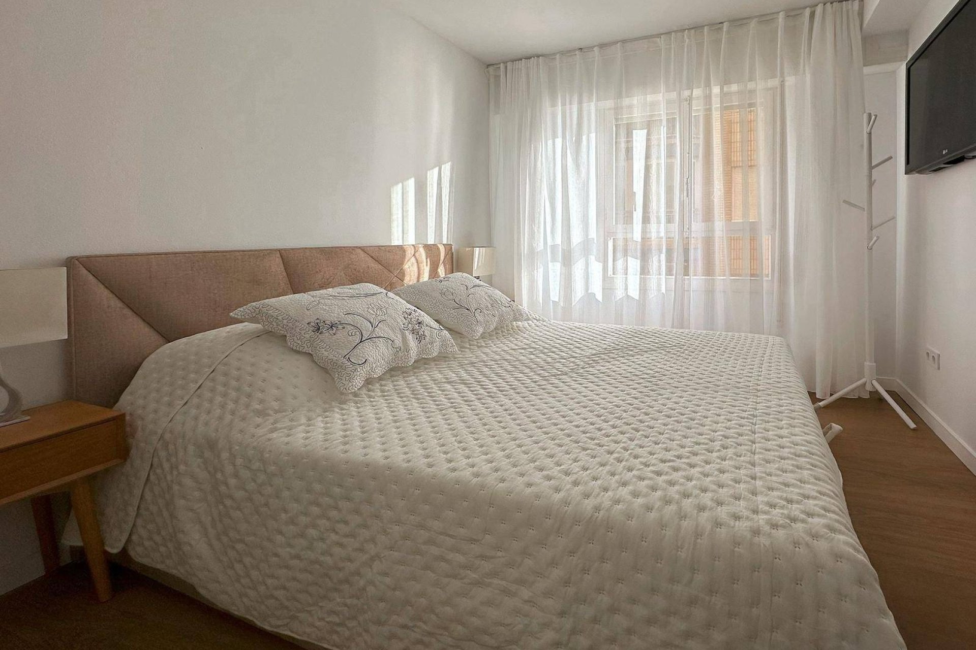 Segunda mano - Apartamento -
Torrevieja - Centro