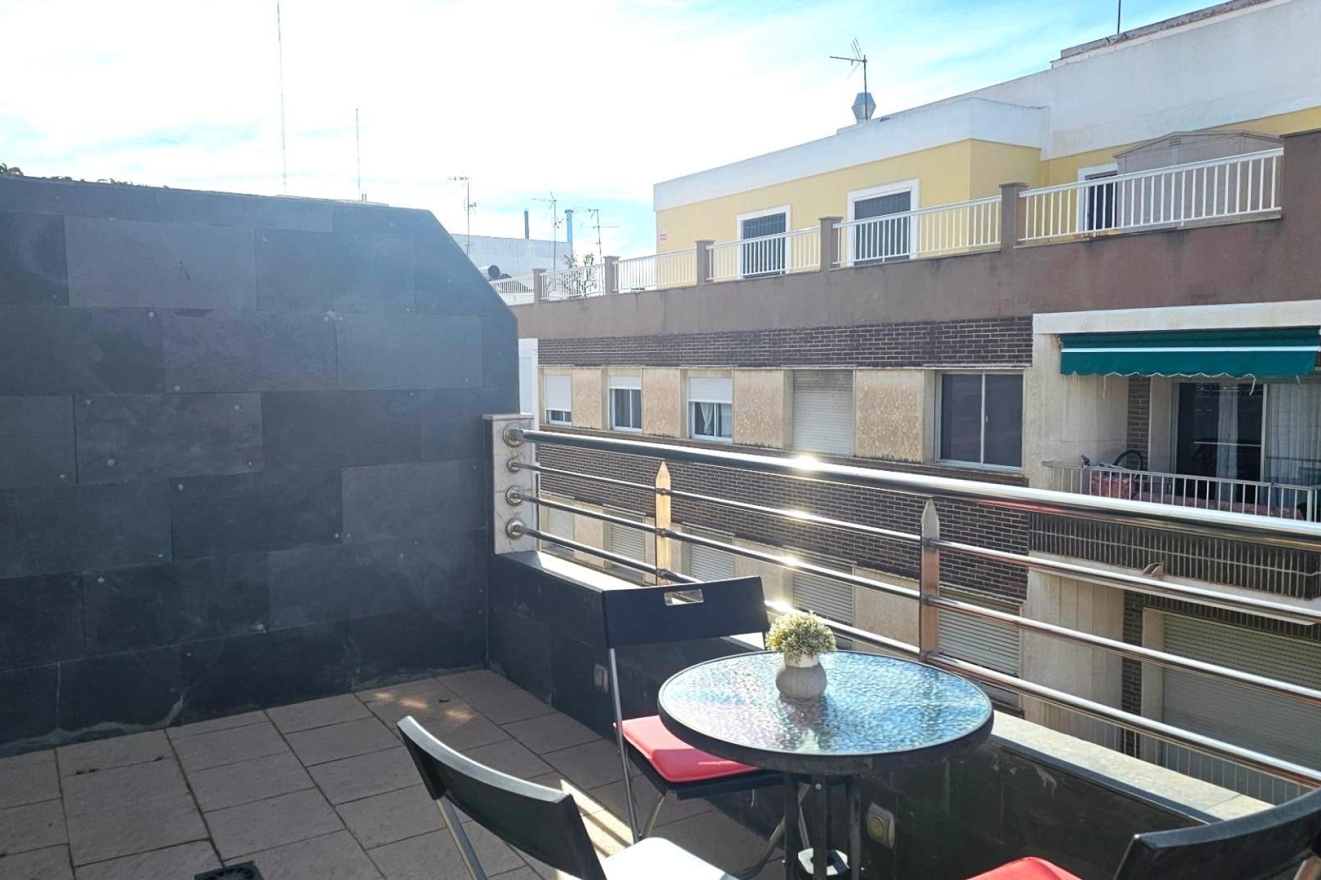 Segunda mano - Apartamento -
Torrevieja - Centro