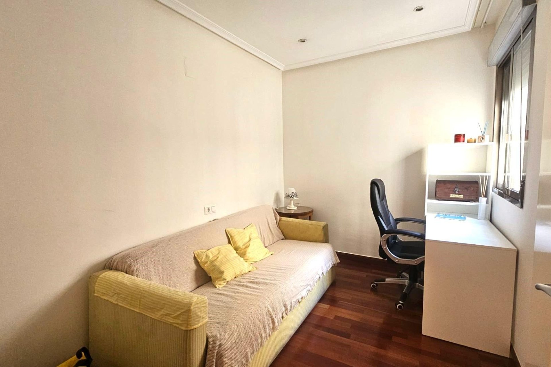 Segunda mano - Apartamento -
Torrevieja - Centro