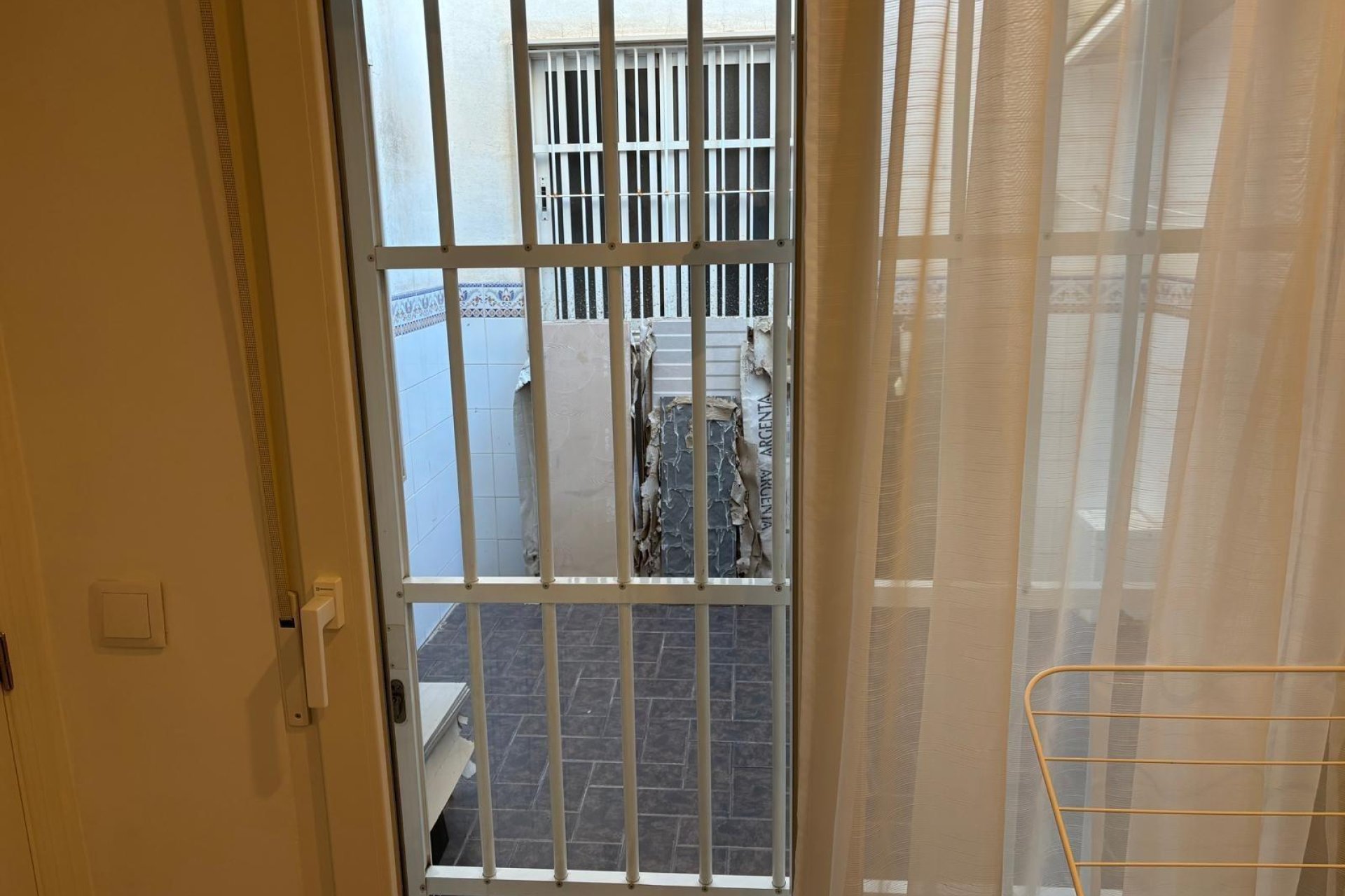 Segunda mano - Apartamento -
Torrevieja - Centro