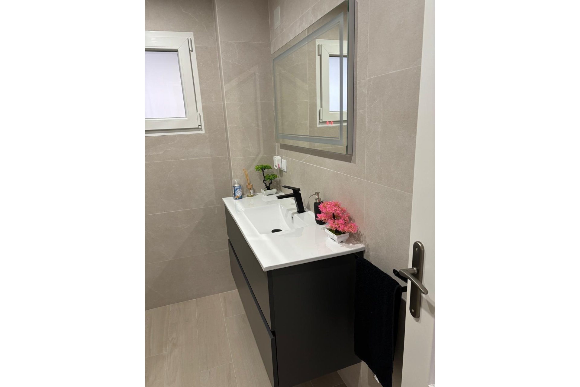 Segunda mano - Apartamento -
Torrevieja - Centro
