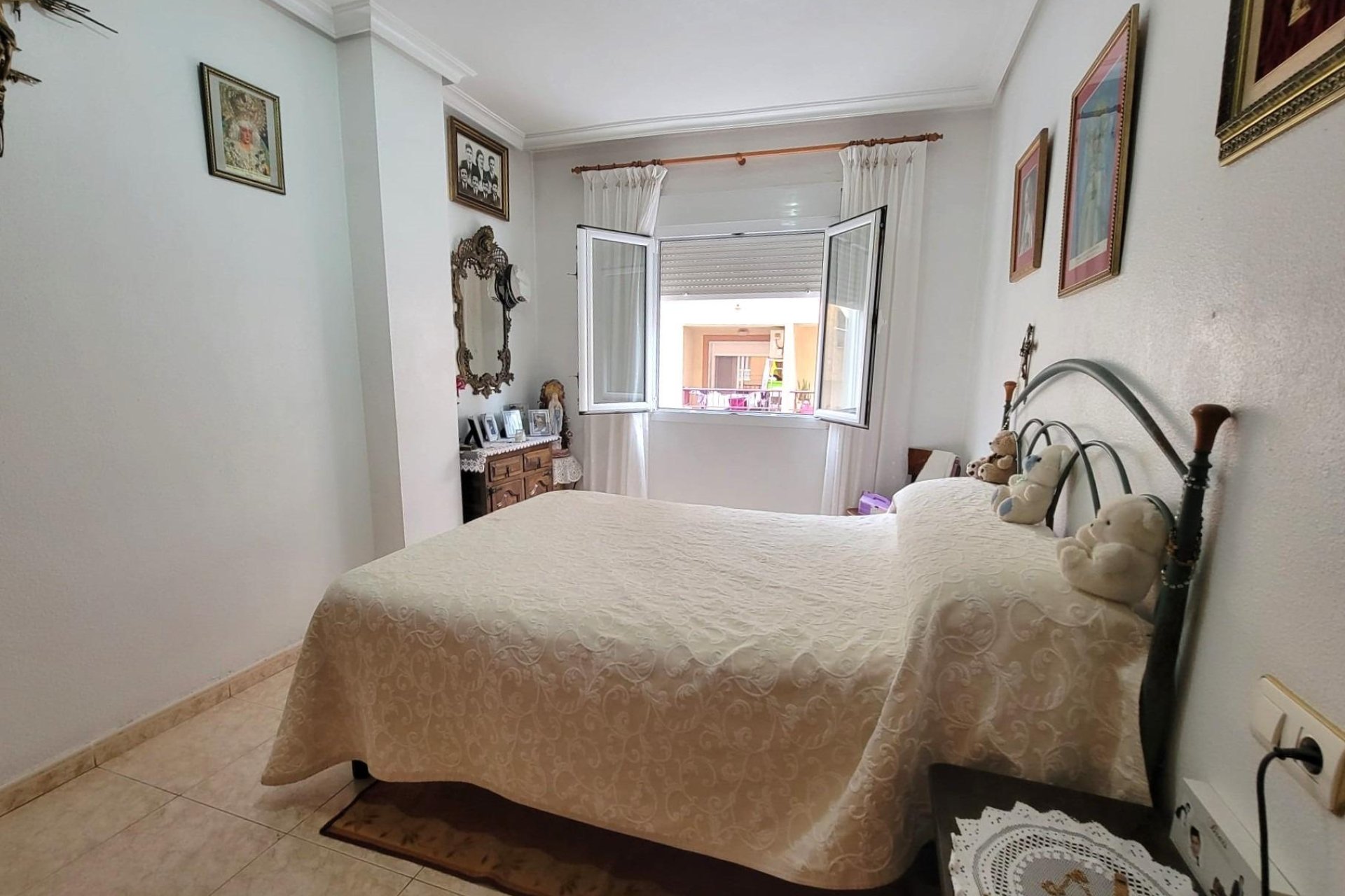 Segunda mano - Apartamento -
Torrevieja - Centro